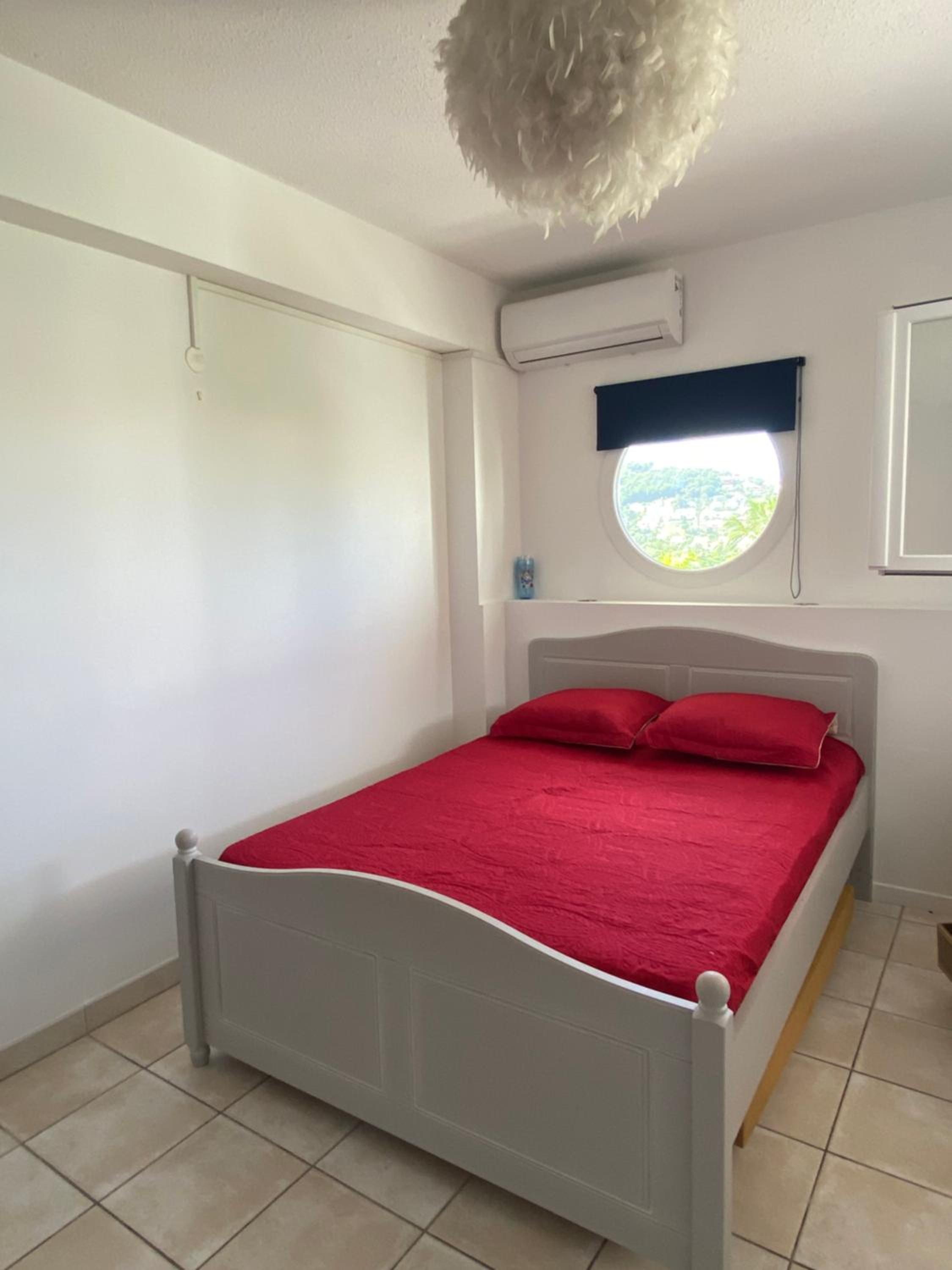 Three-Bedroom Apartment photo 1