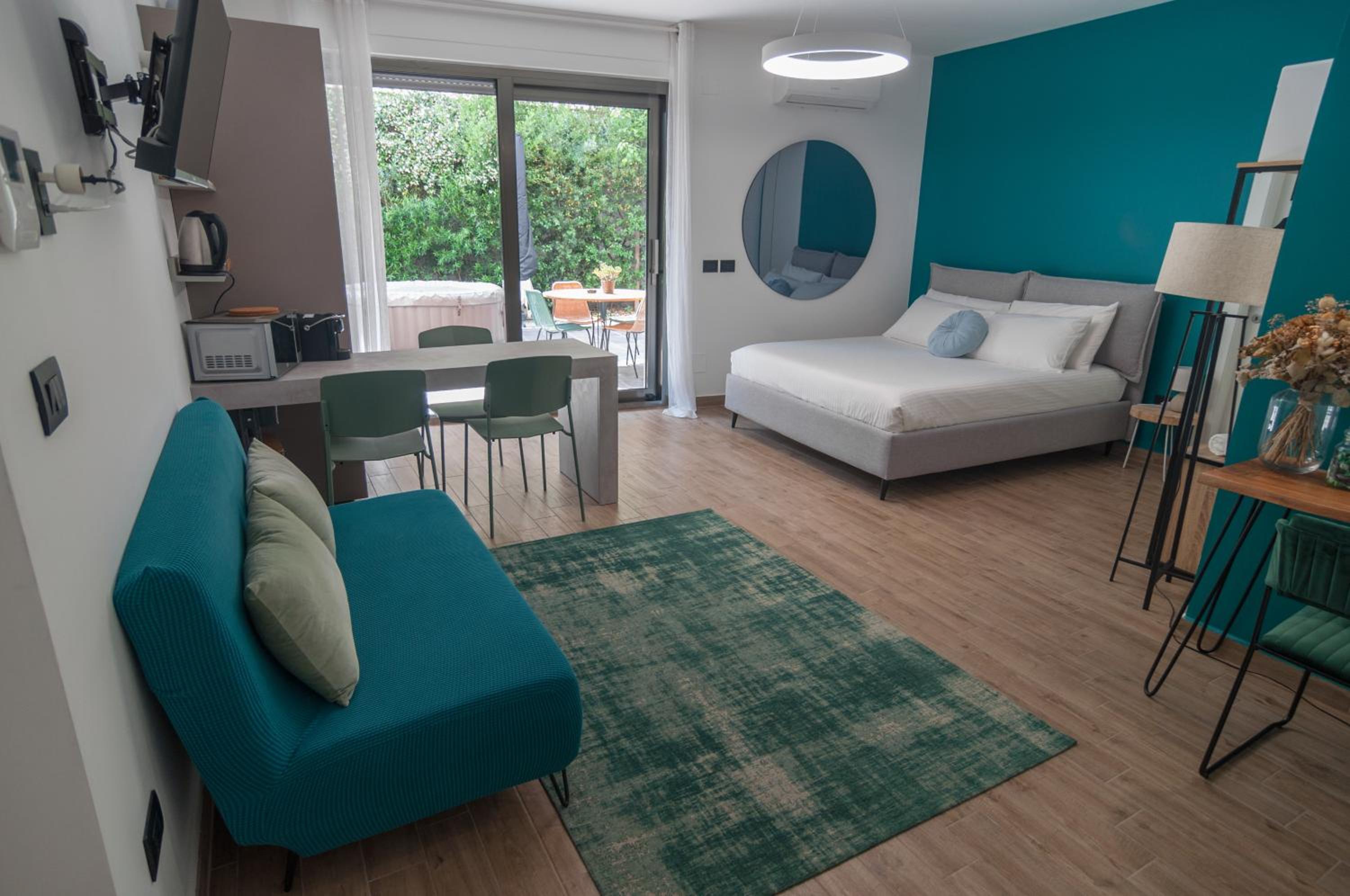 Studio Apartment