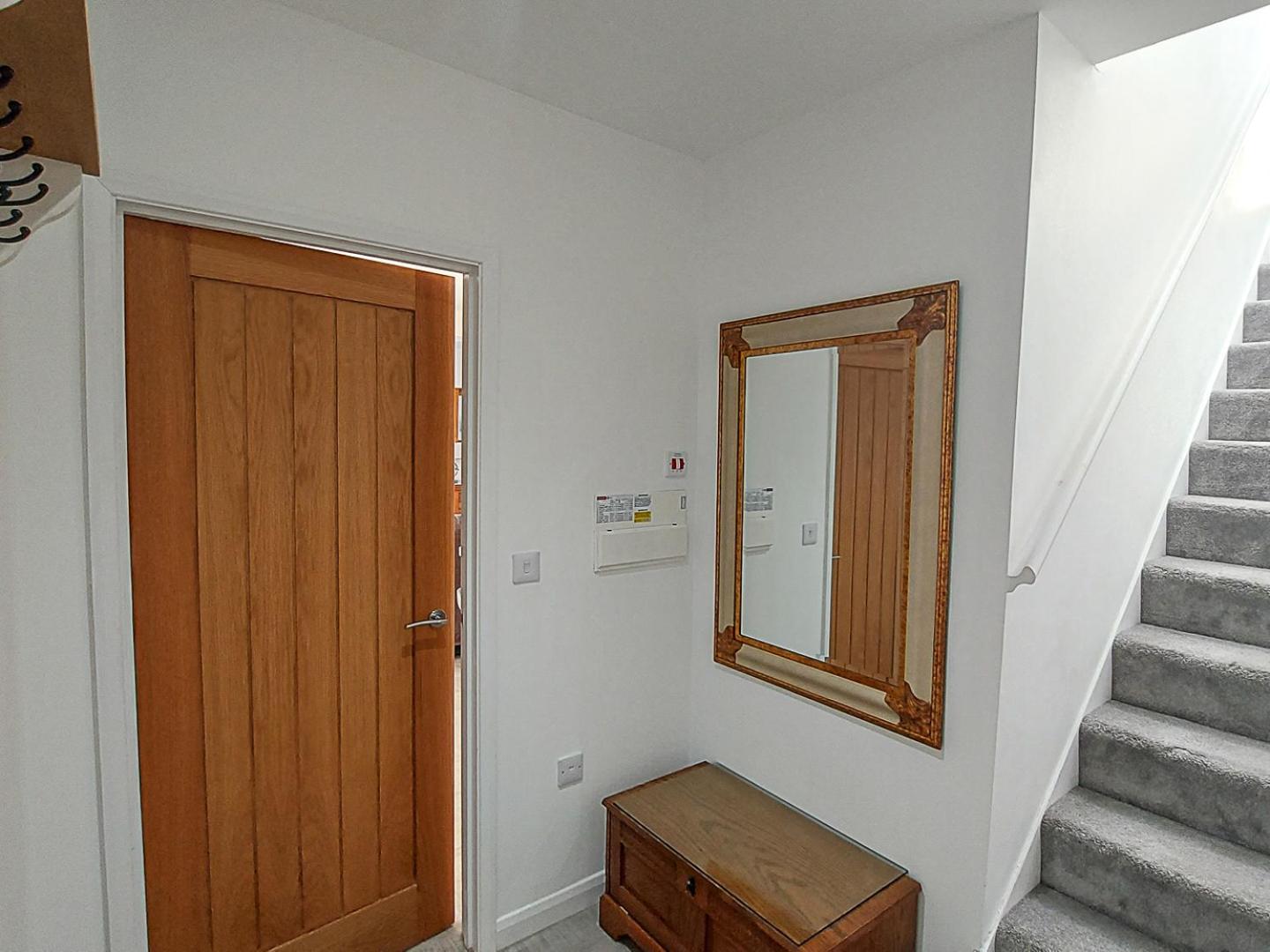 Three-Bedroom Apartment with Balcony and Terrace photo 3