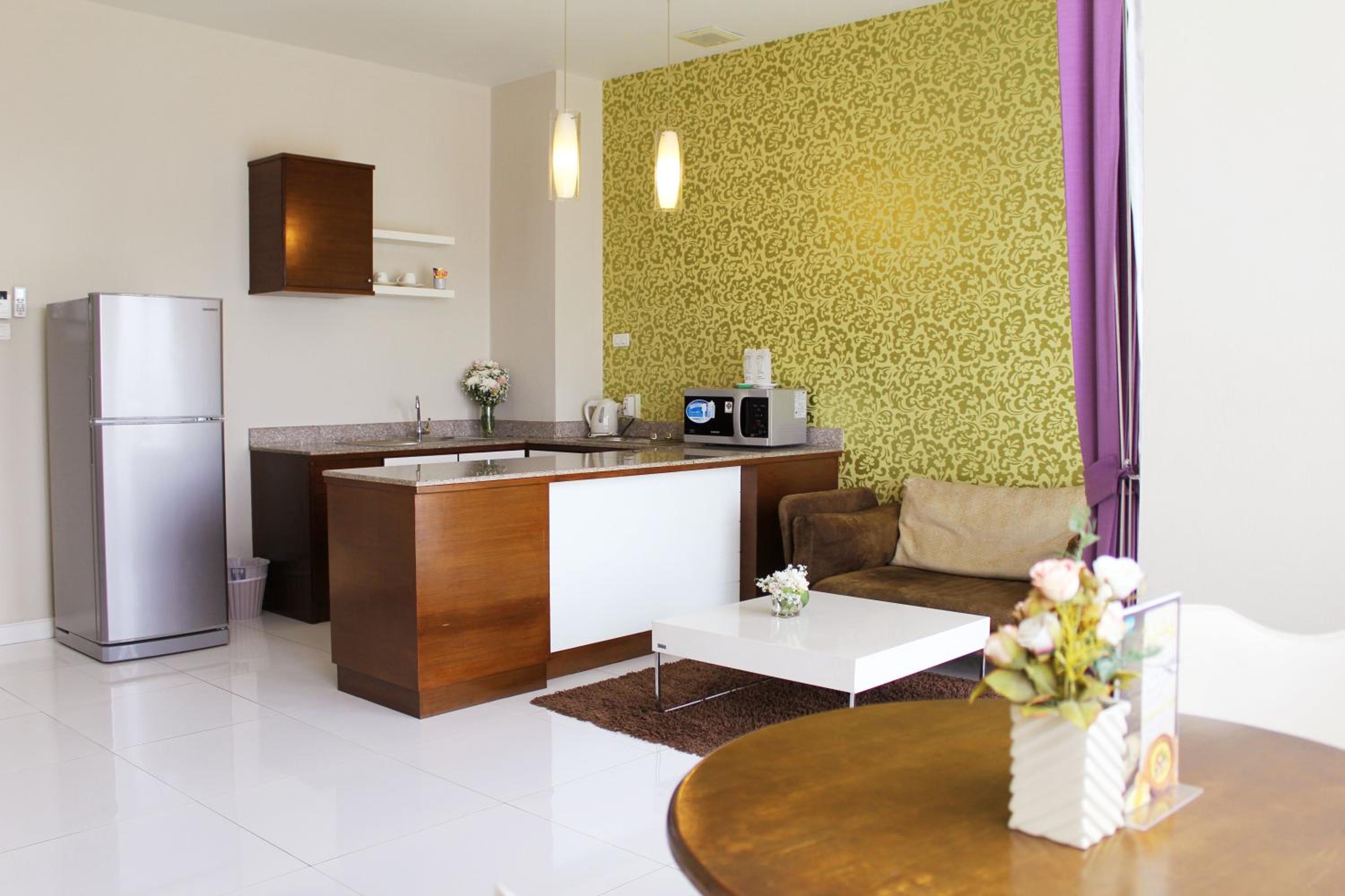 One-Bedroom Suite Double - Photo 12