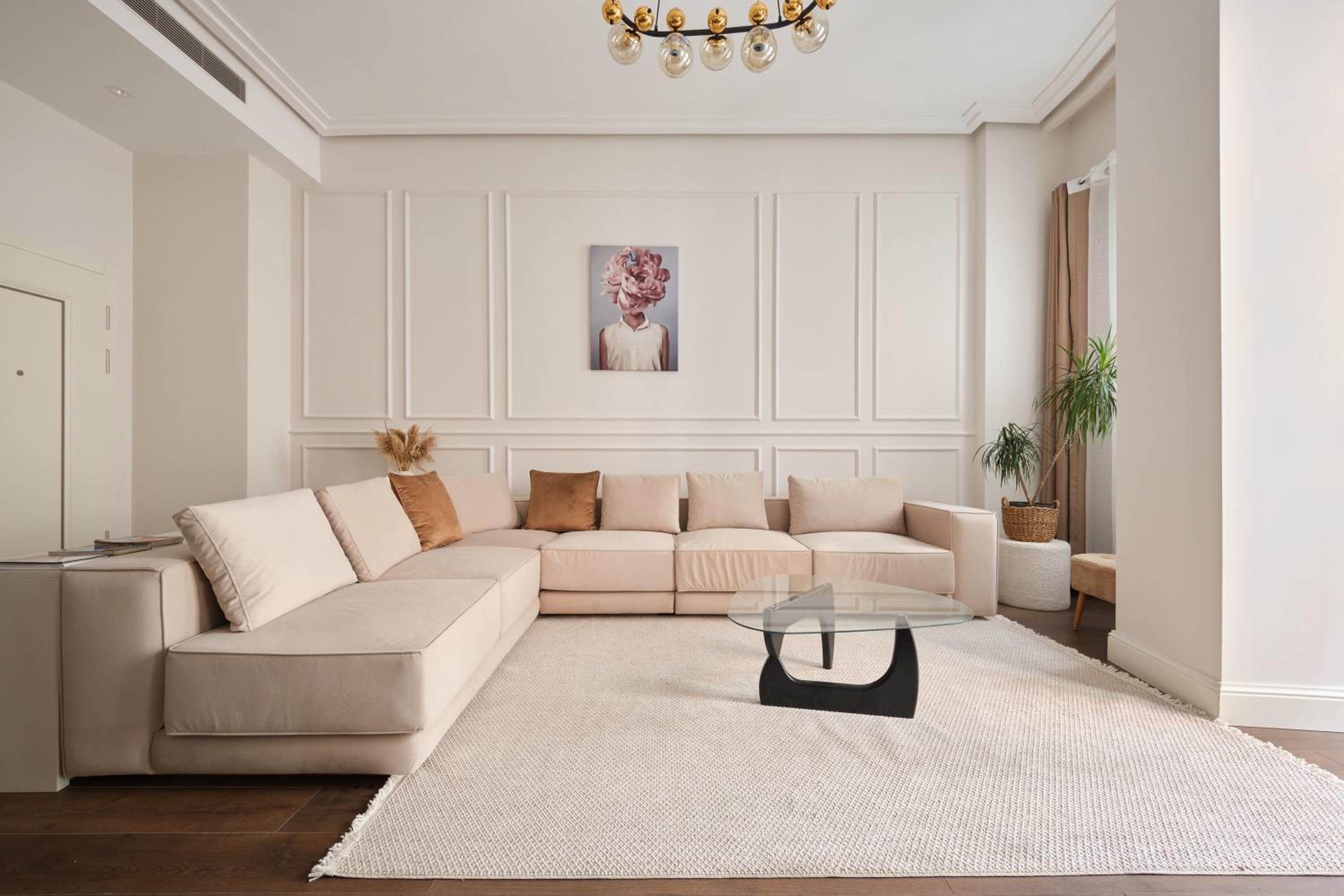 One-Bedroom Premier Apartment