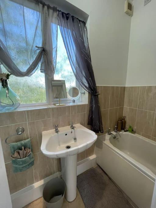 Two-Bedroom House photo 3