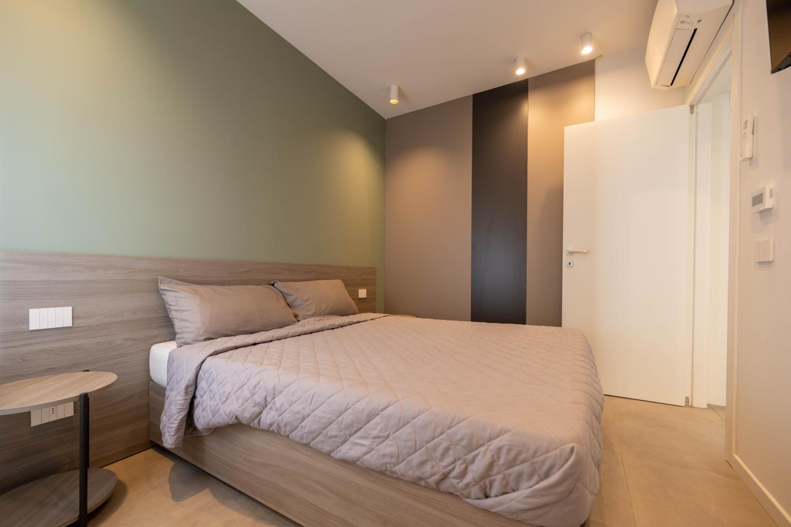 One-Bedroom Superior Apartment