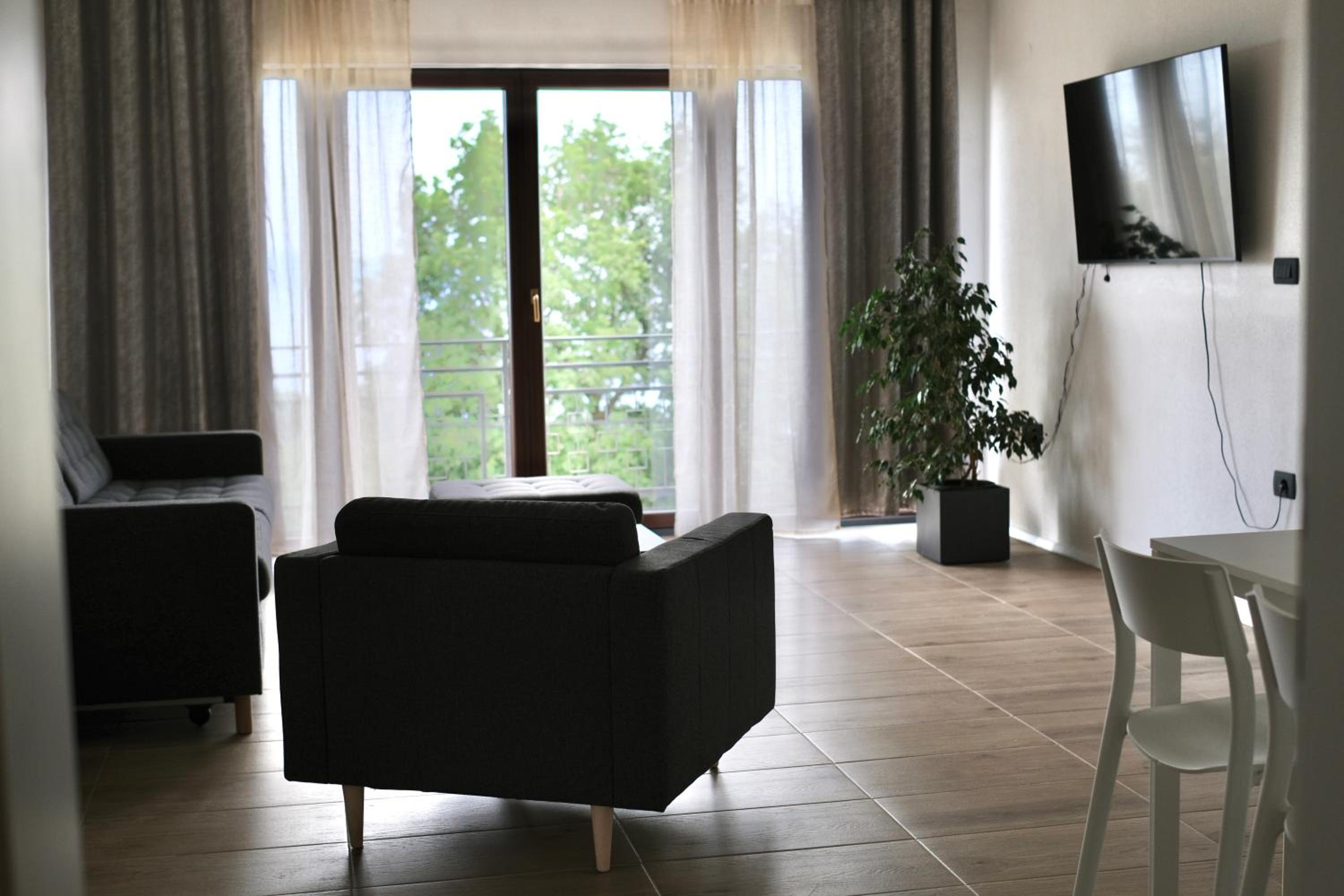 Apartment with Sea View - Photo 12