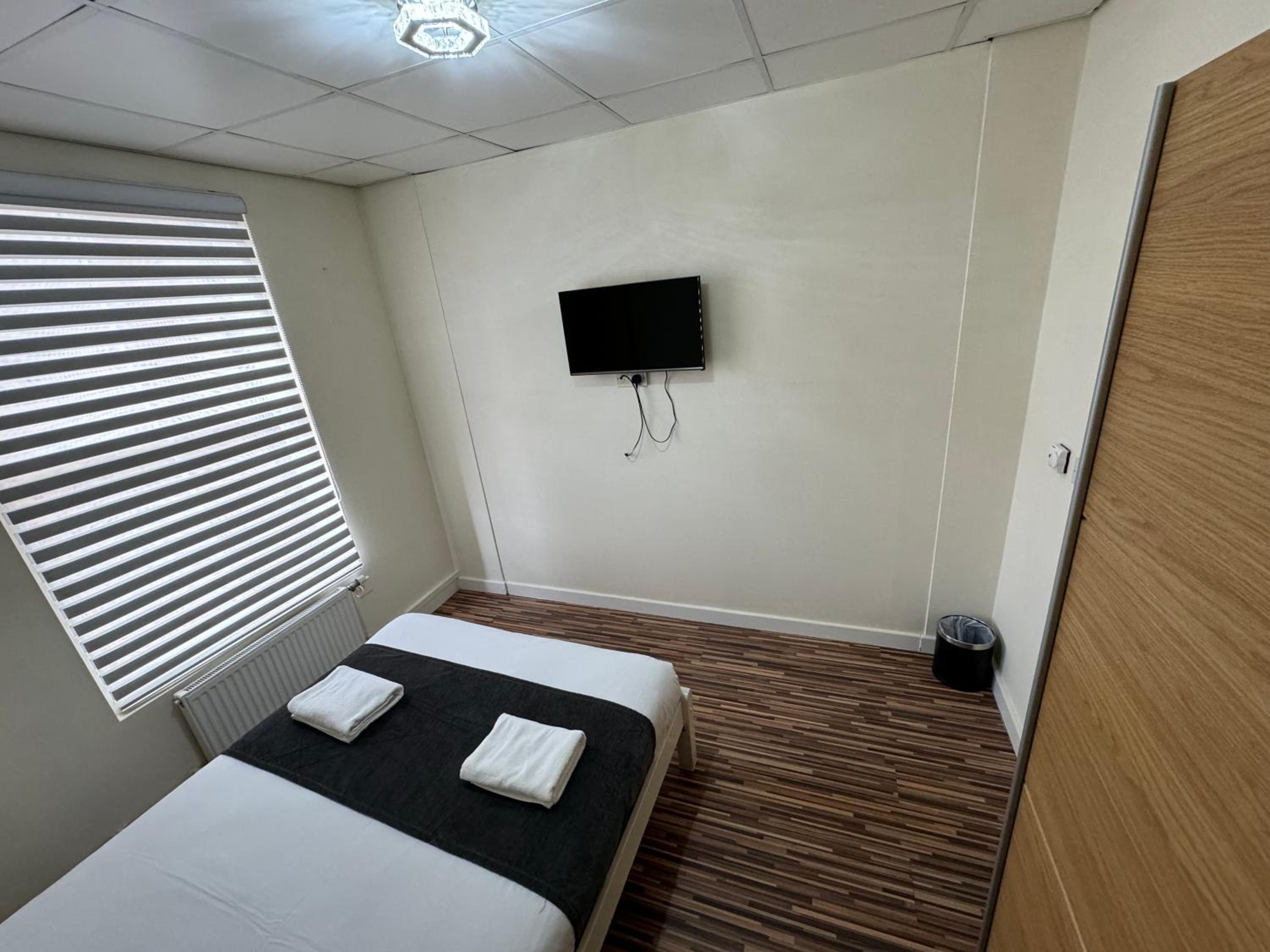 Standard Double Room with Shared Bathroom photo 2