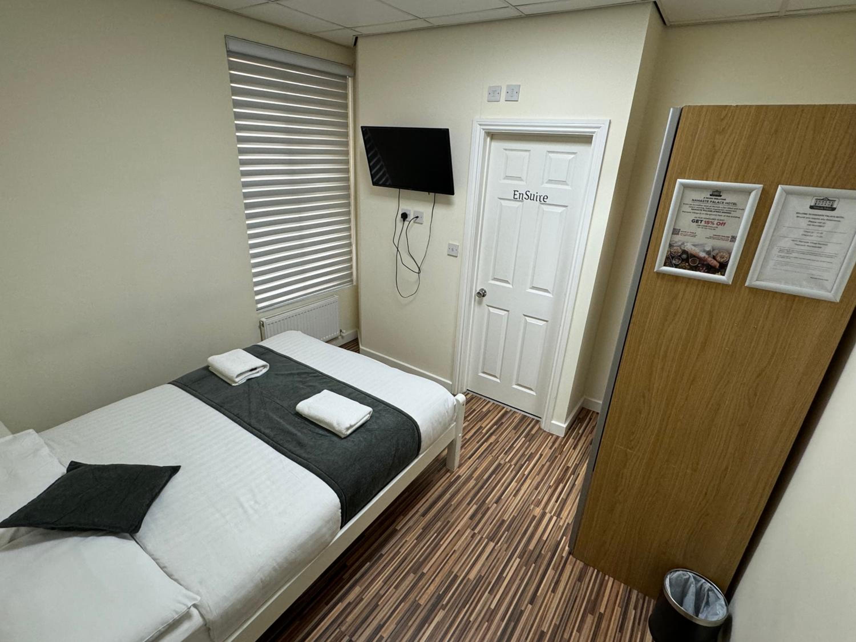Standard Double Room photo 2