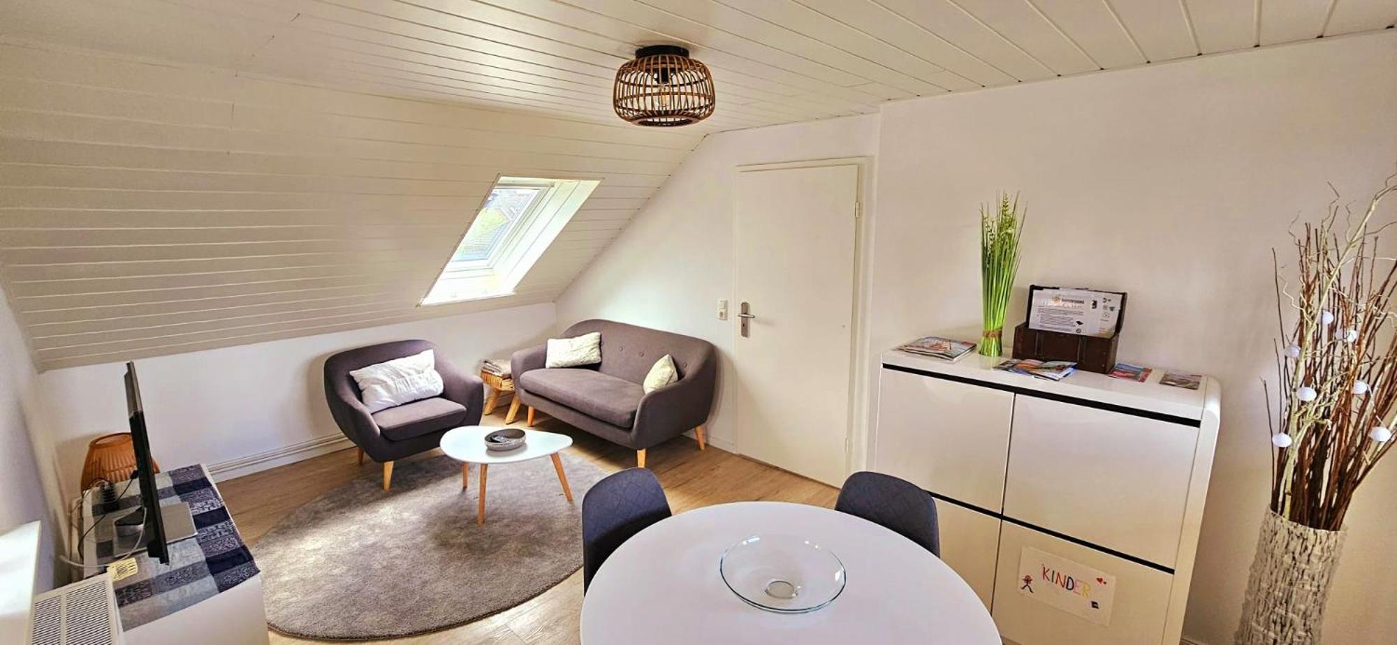 Two-Bedroom Deluxe Apartment with Balcony