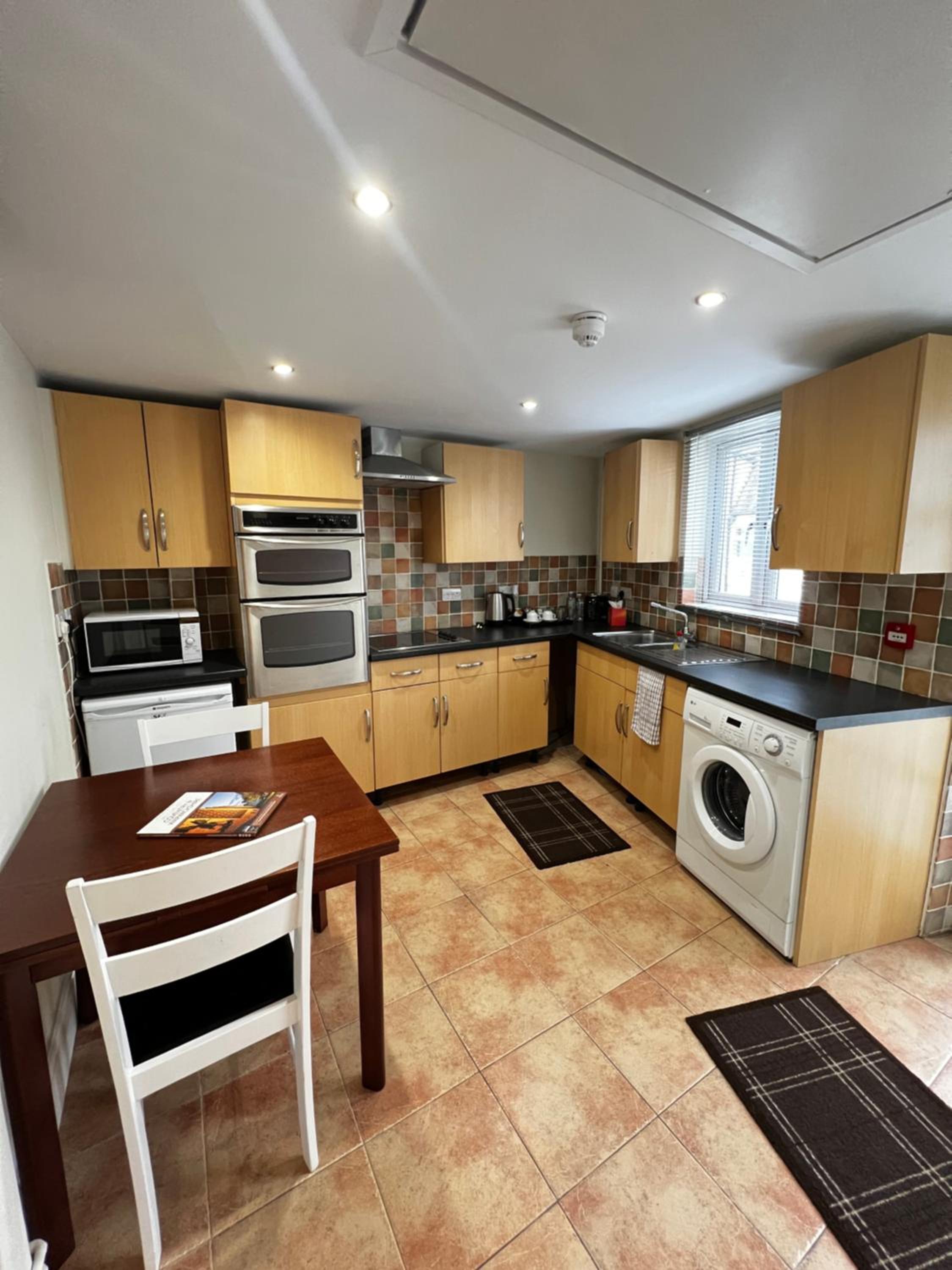 Apartment - Ground Floor photo 3
