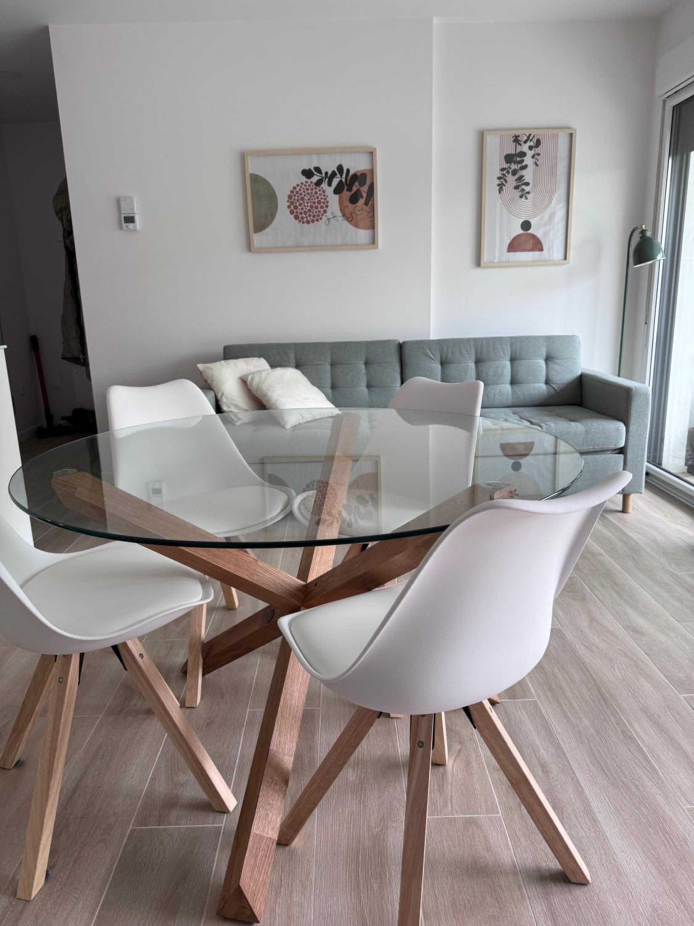 Two-Bedroom Apartment with Balcony and Terrace photo 2