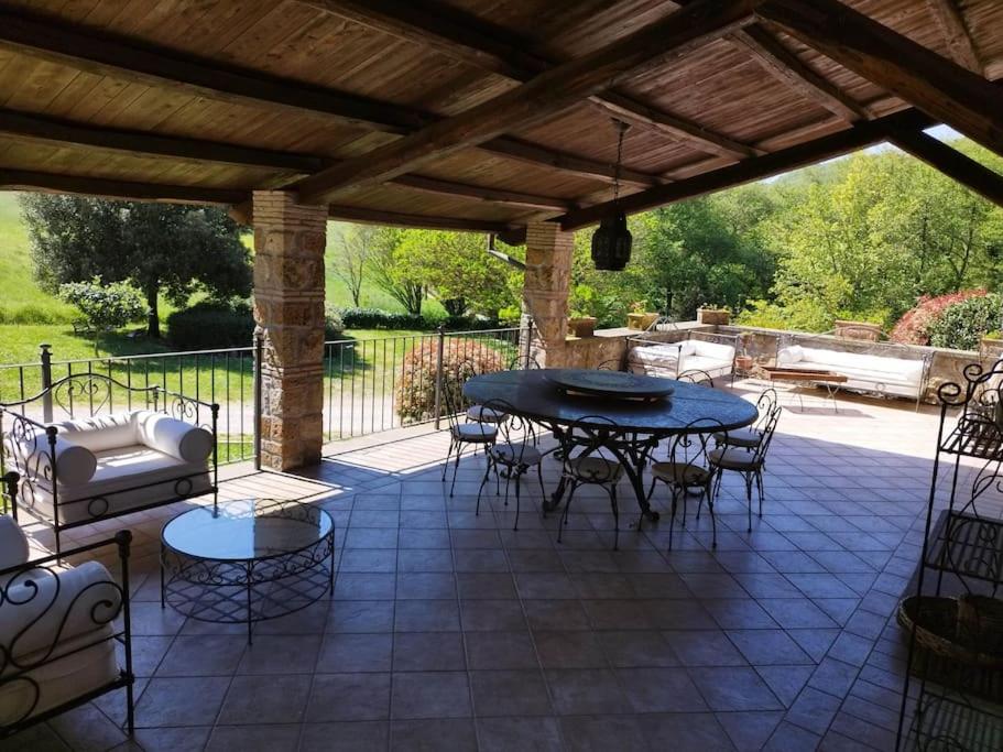 Villa photo 2