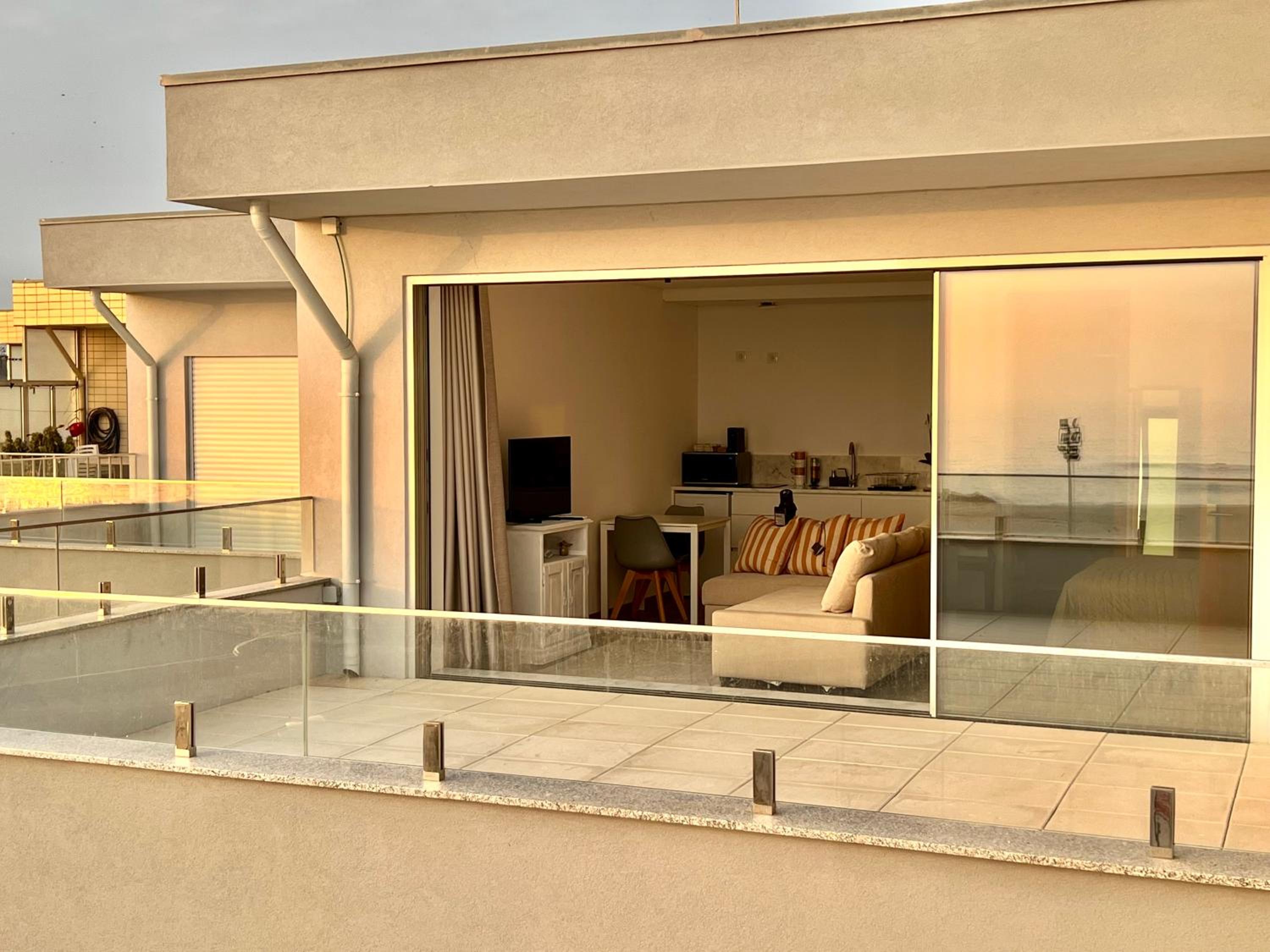 Studio with Balcony photo 2