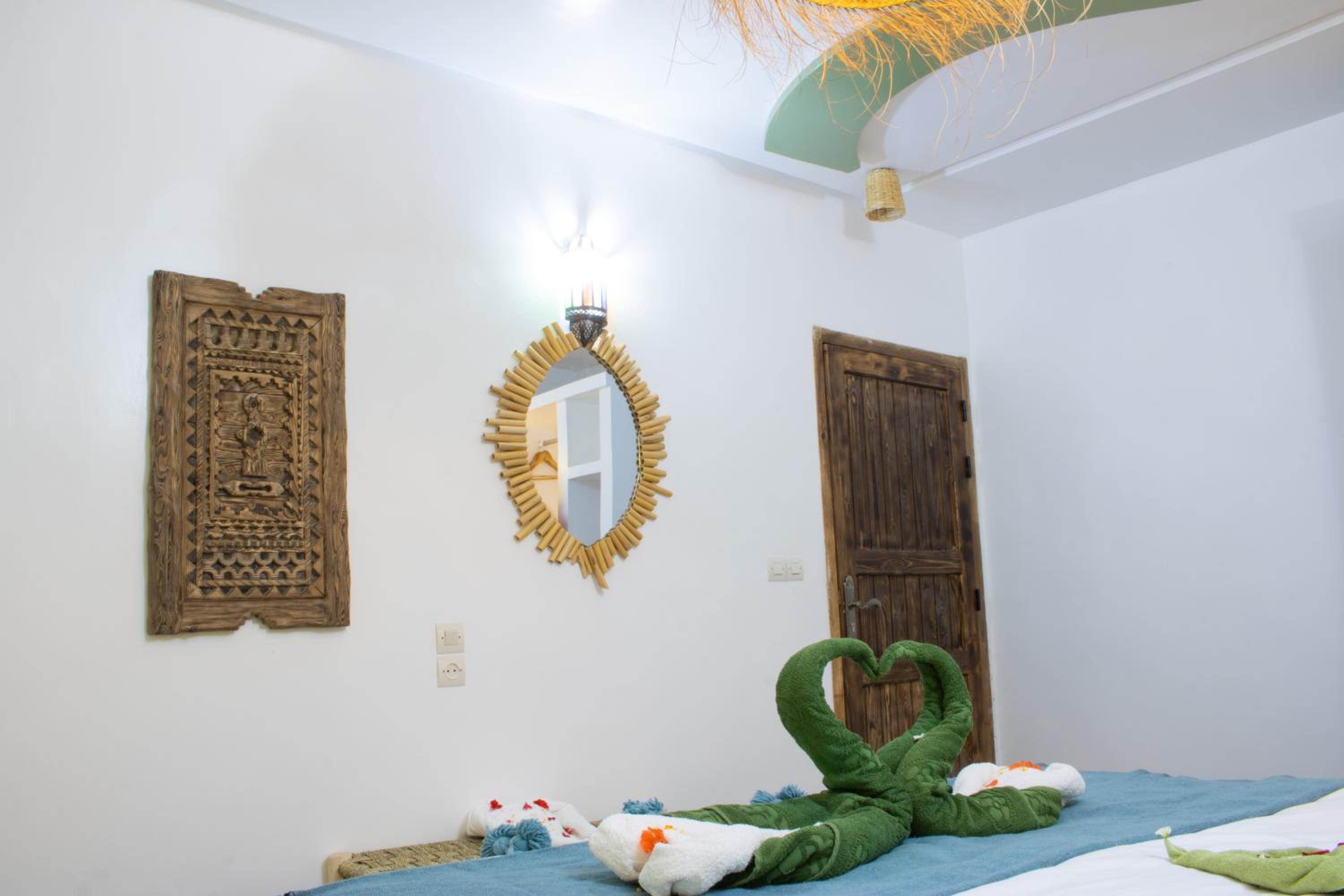 Deluxe Double or Twin Room with Garden View photo 3