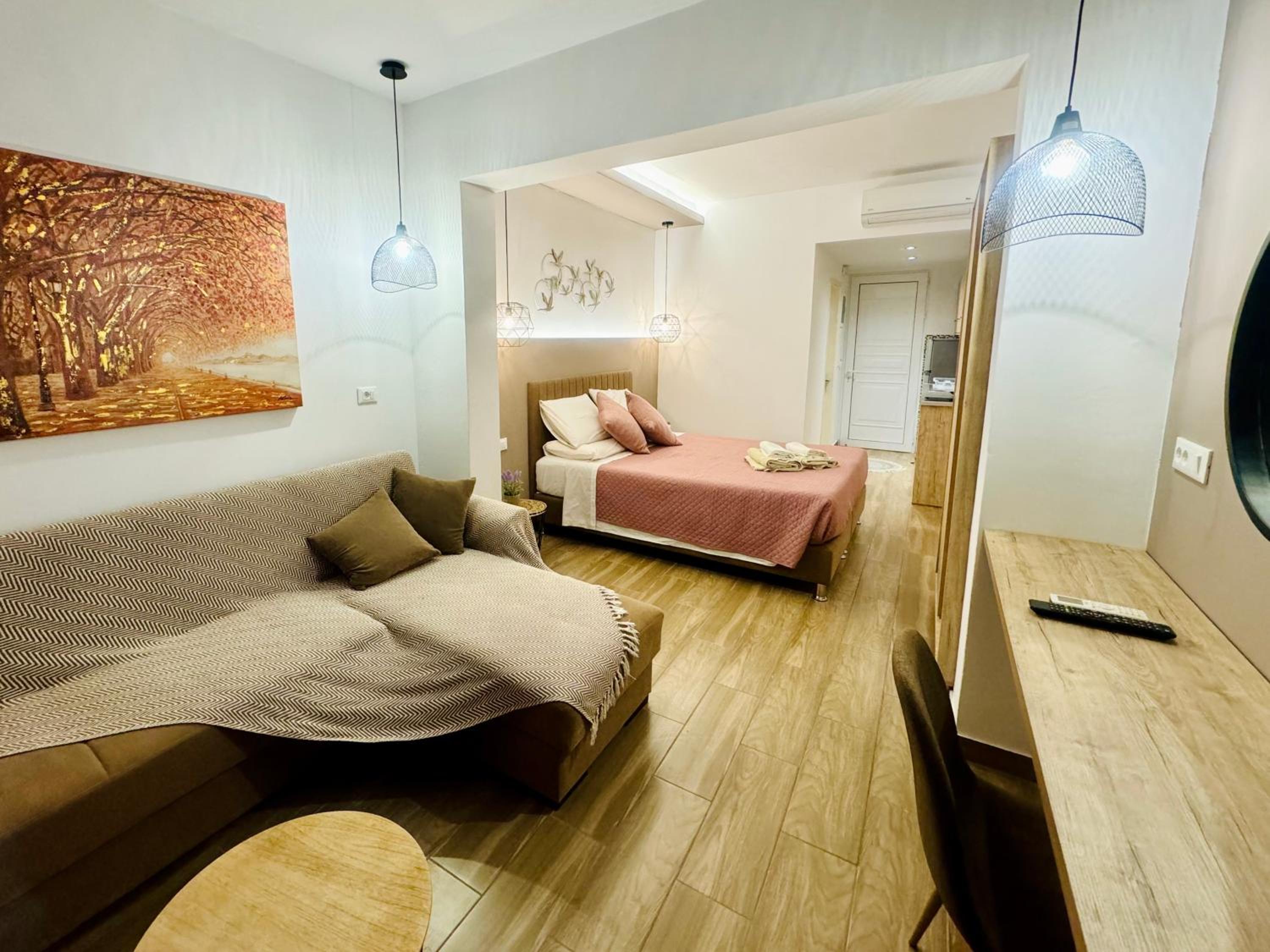 Suite with Hot Tub