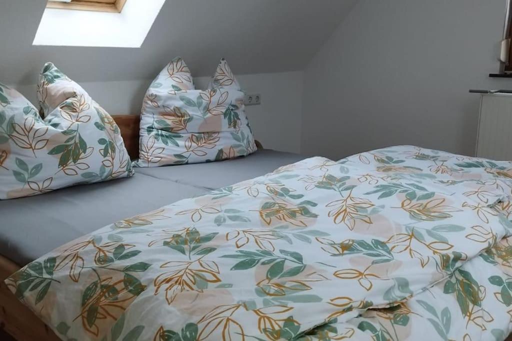 Three-Bedroom Apartment with Balcony photo 1