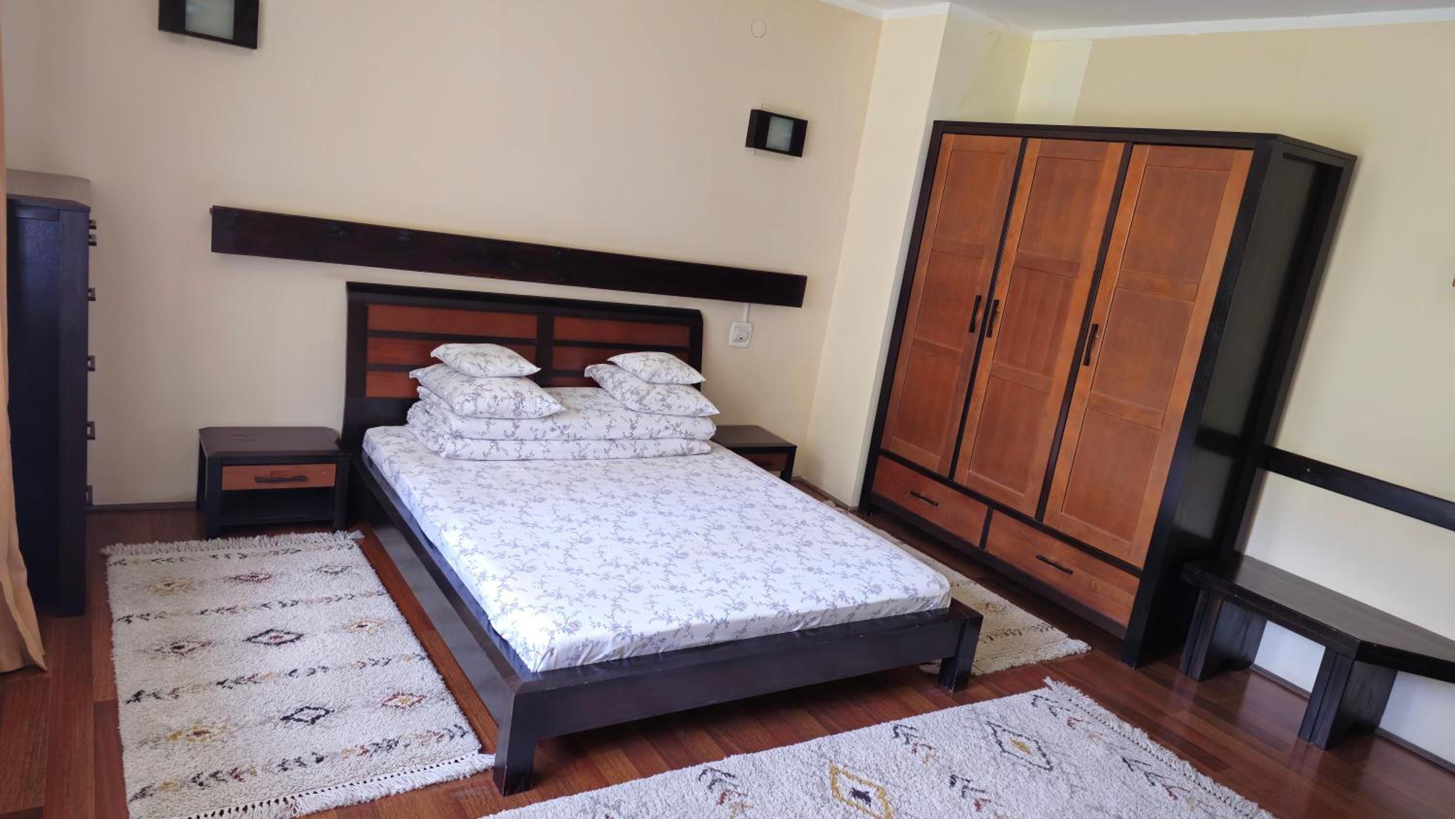 Villa photo 1