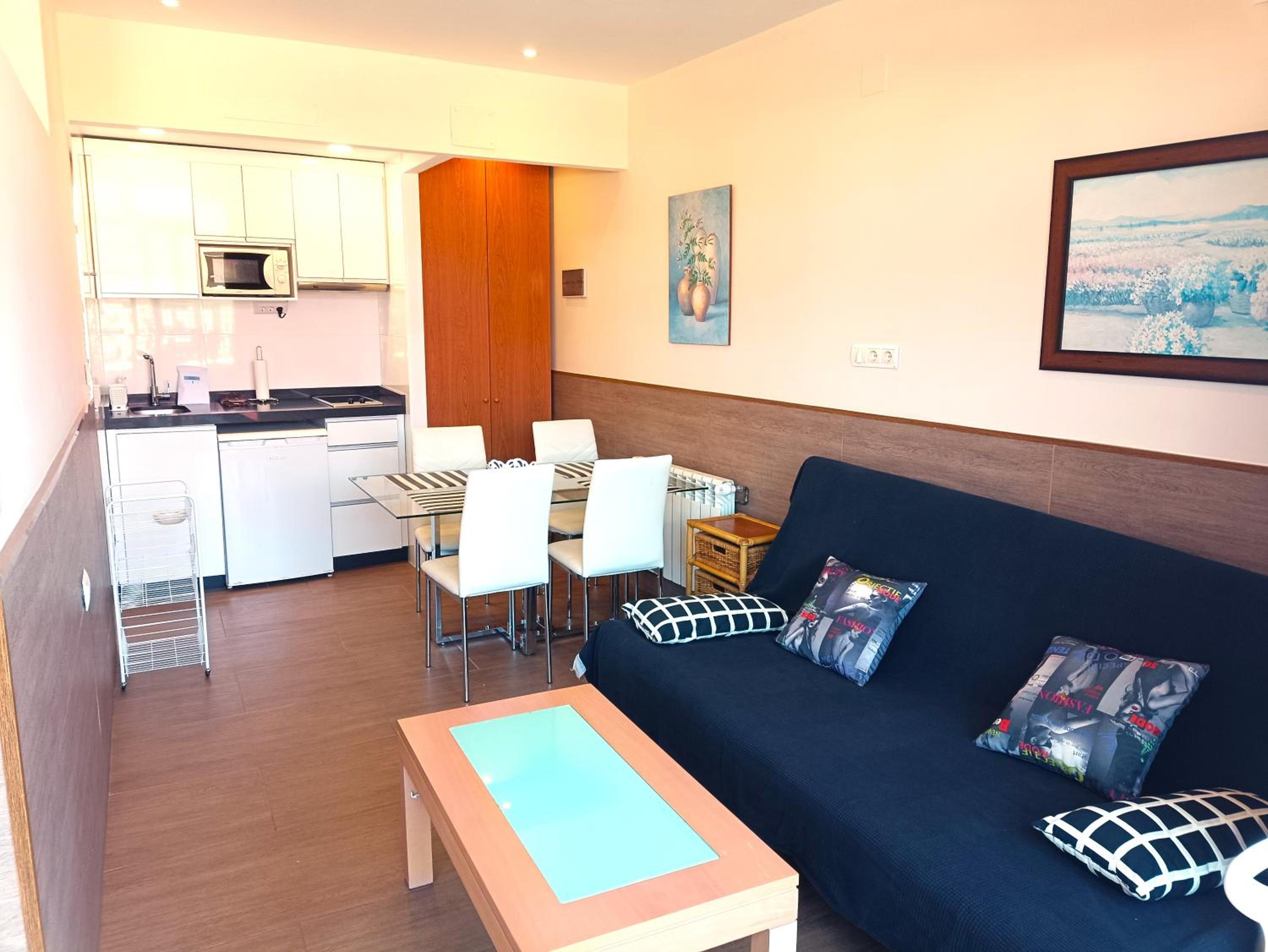 Estudio con terraza