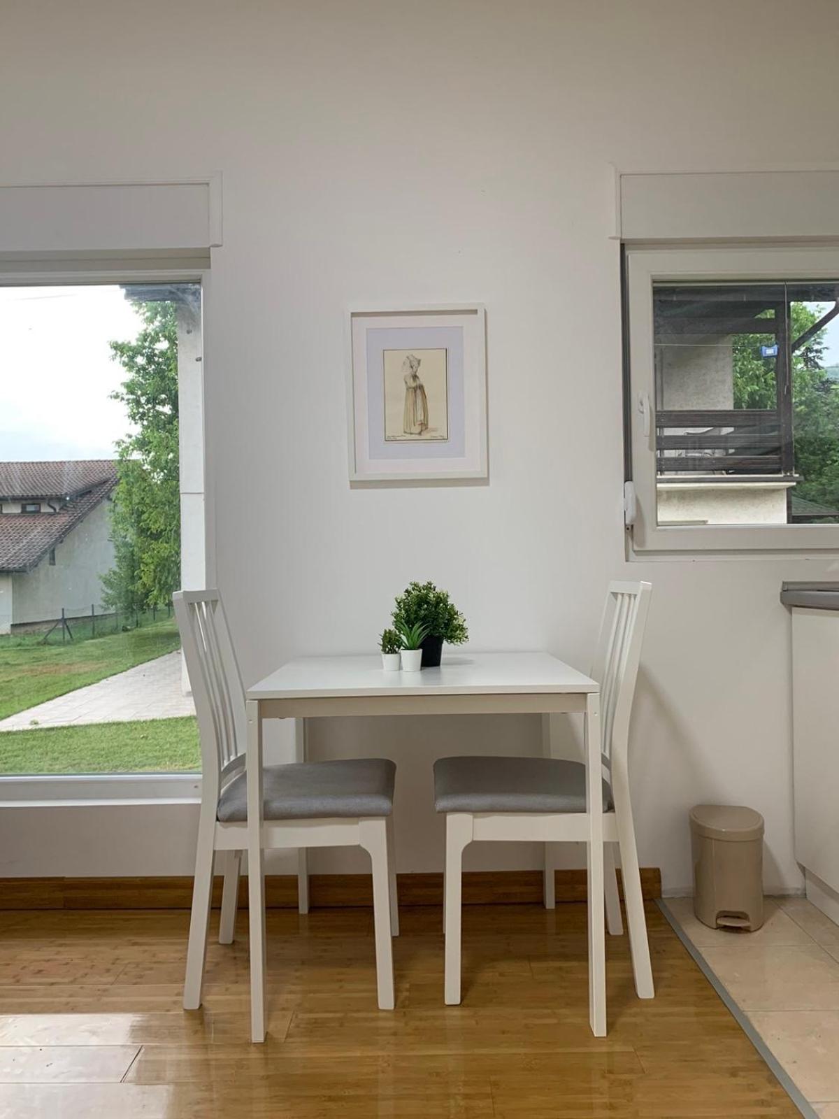 One-Bedroom House photo 3