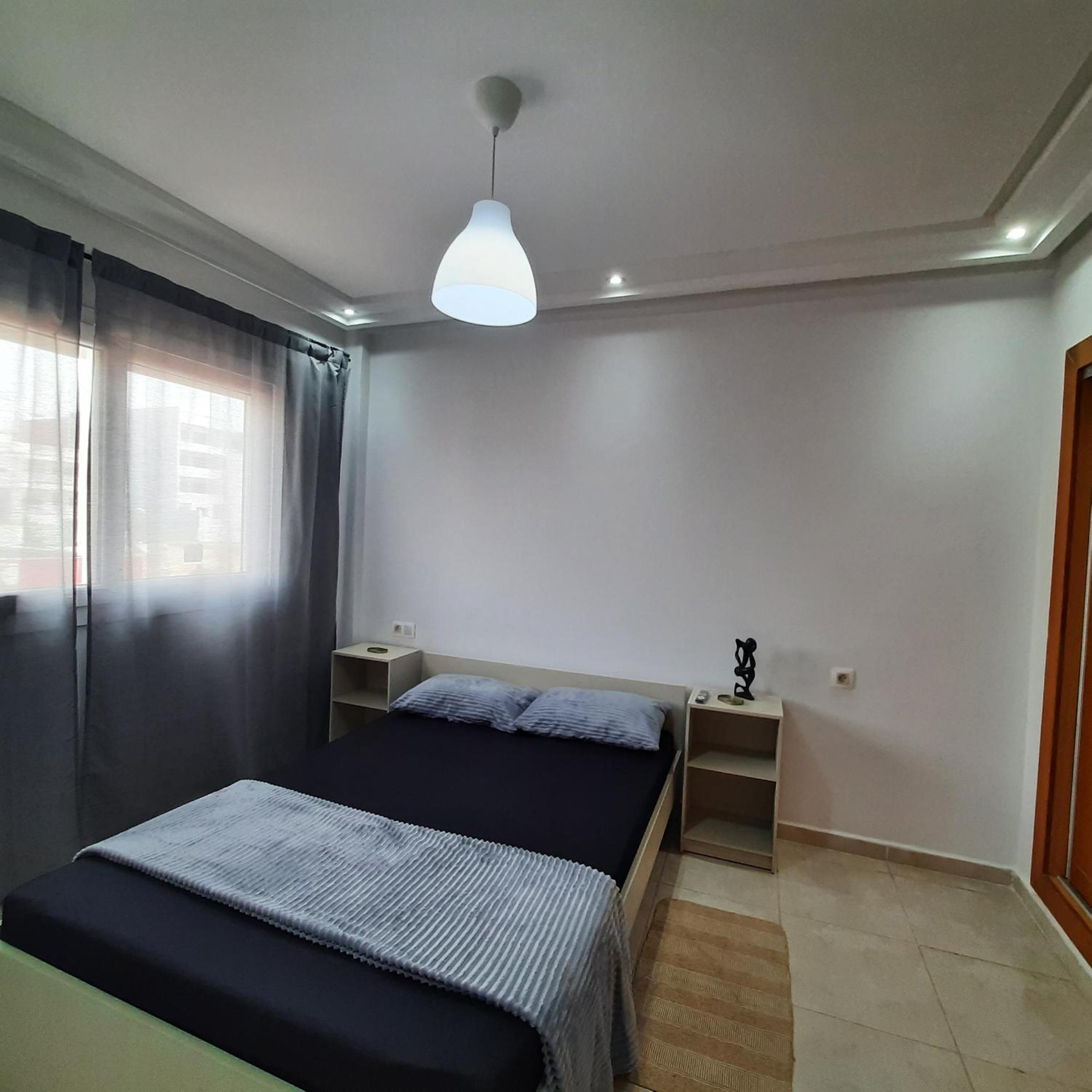 One-Bedroom Apartment - Photo 12