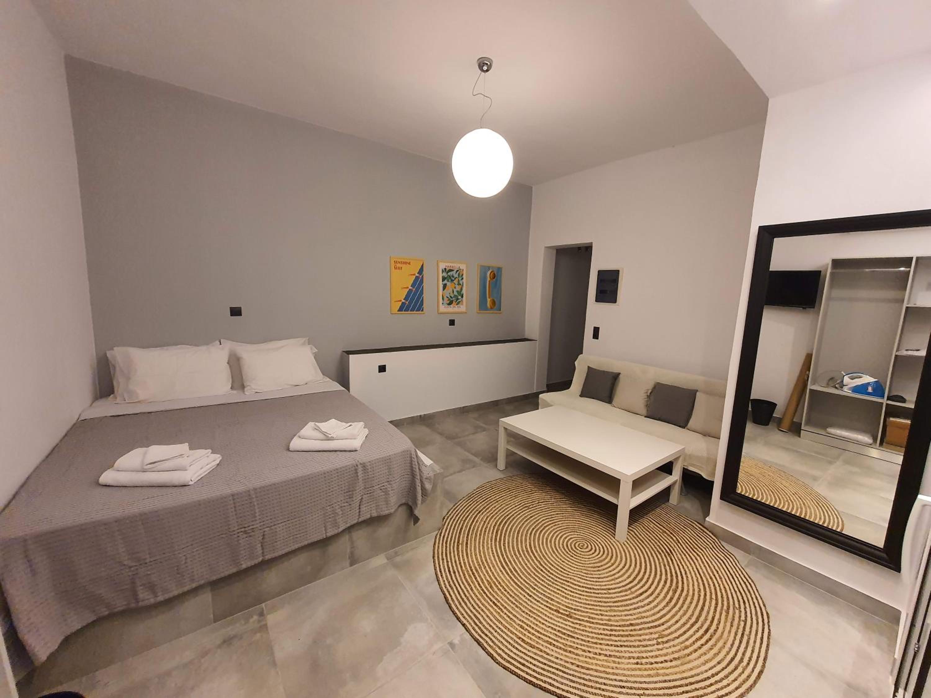 One-Bedroom Apartment