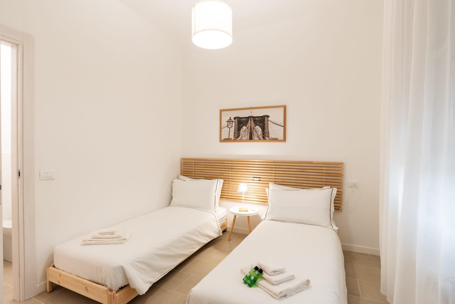Single Room with Private Bathroom photo 1