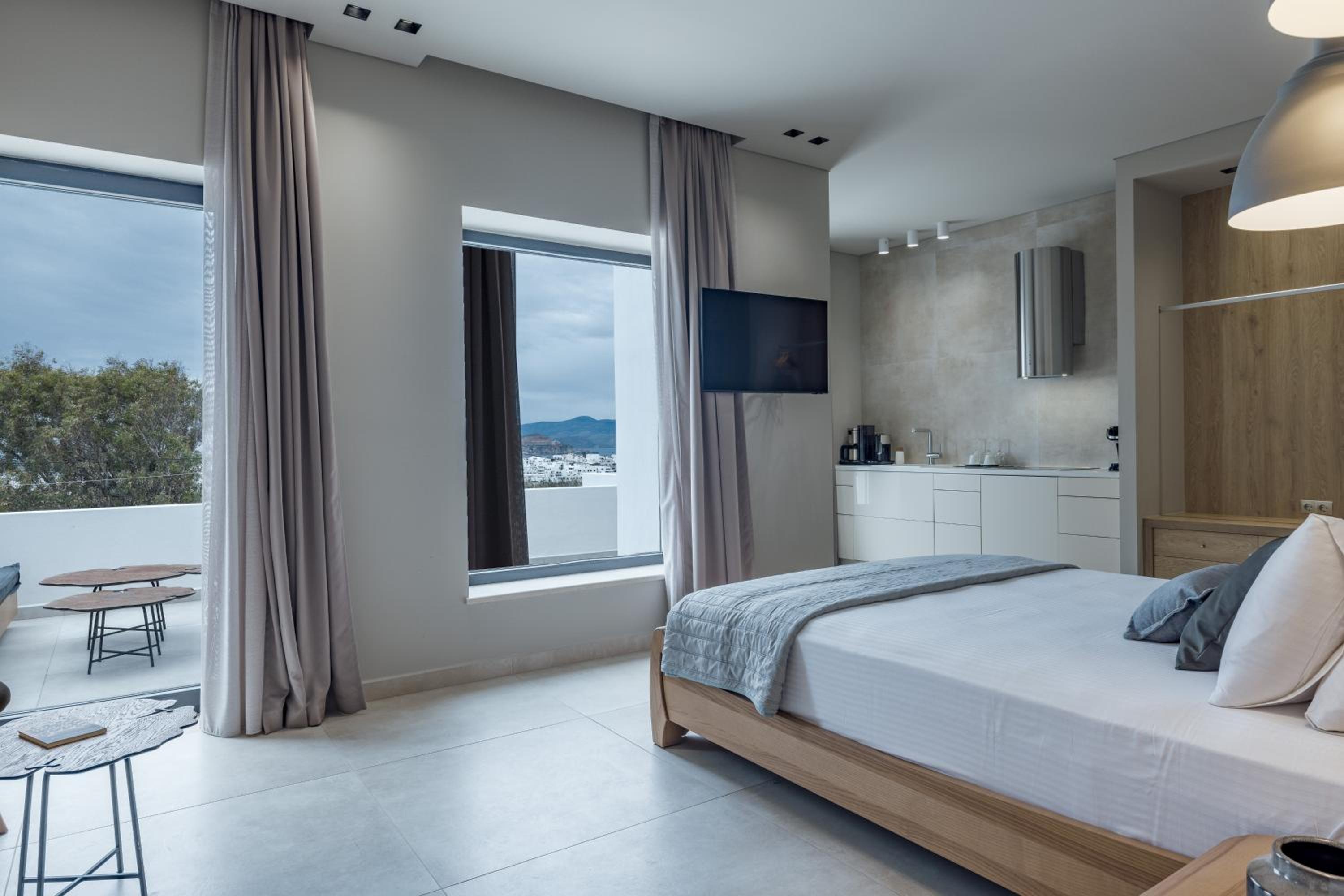The El Mar Villa with outdoor hot tub and sea view photo 1