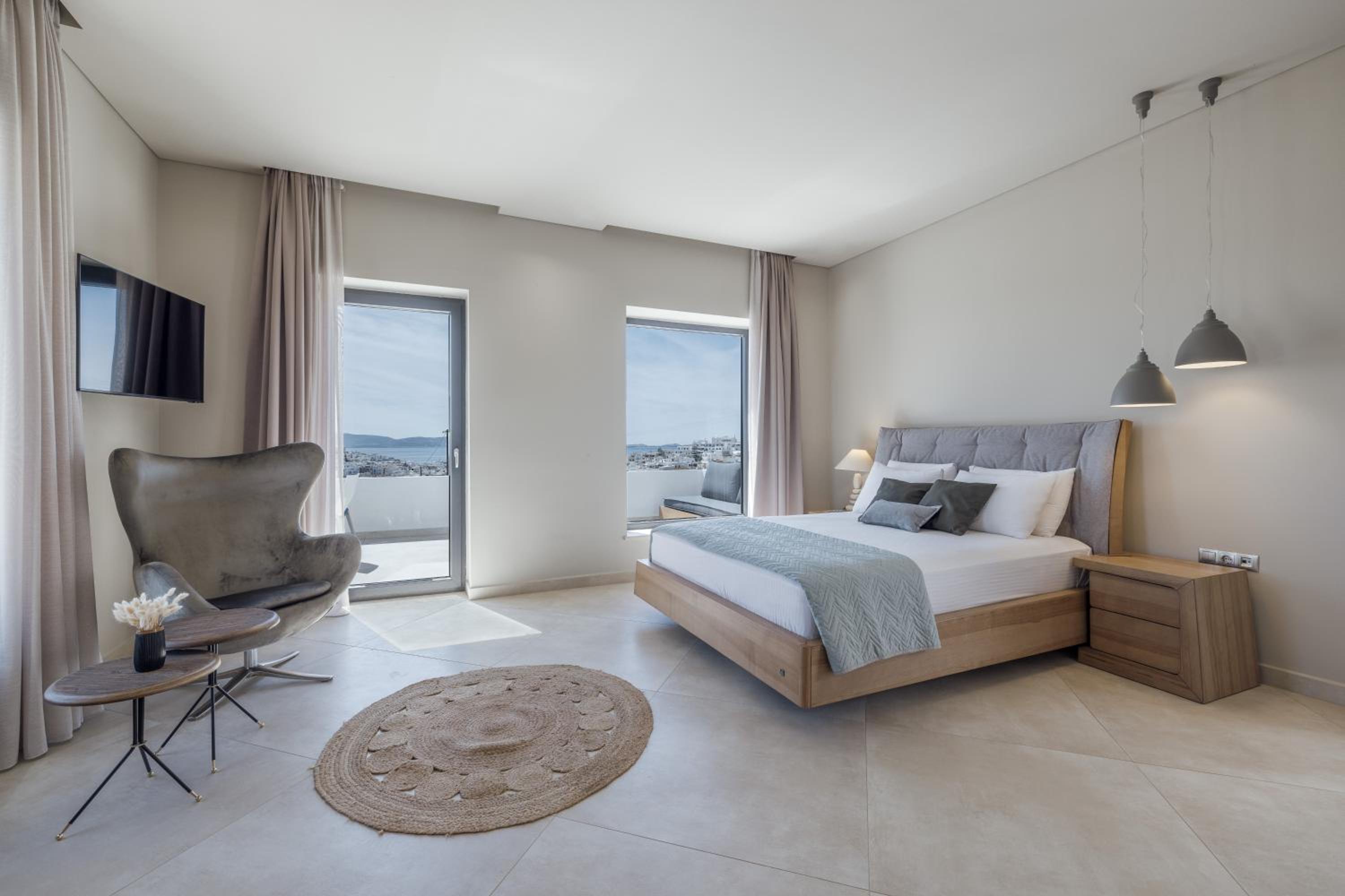 Superior Suite with Sea View - Photo 2