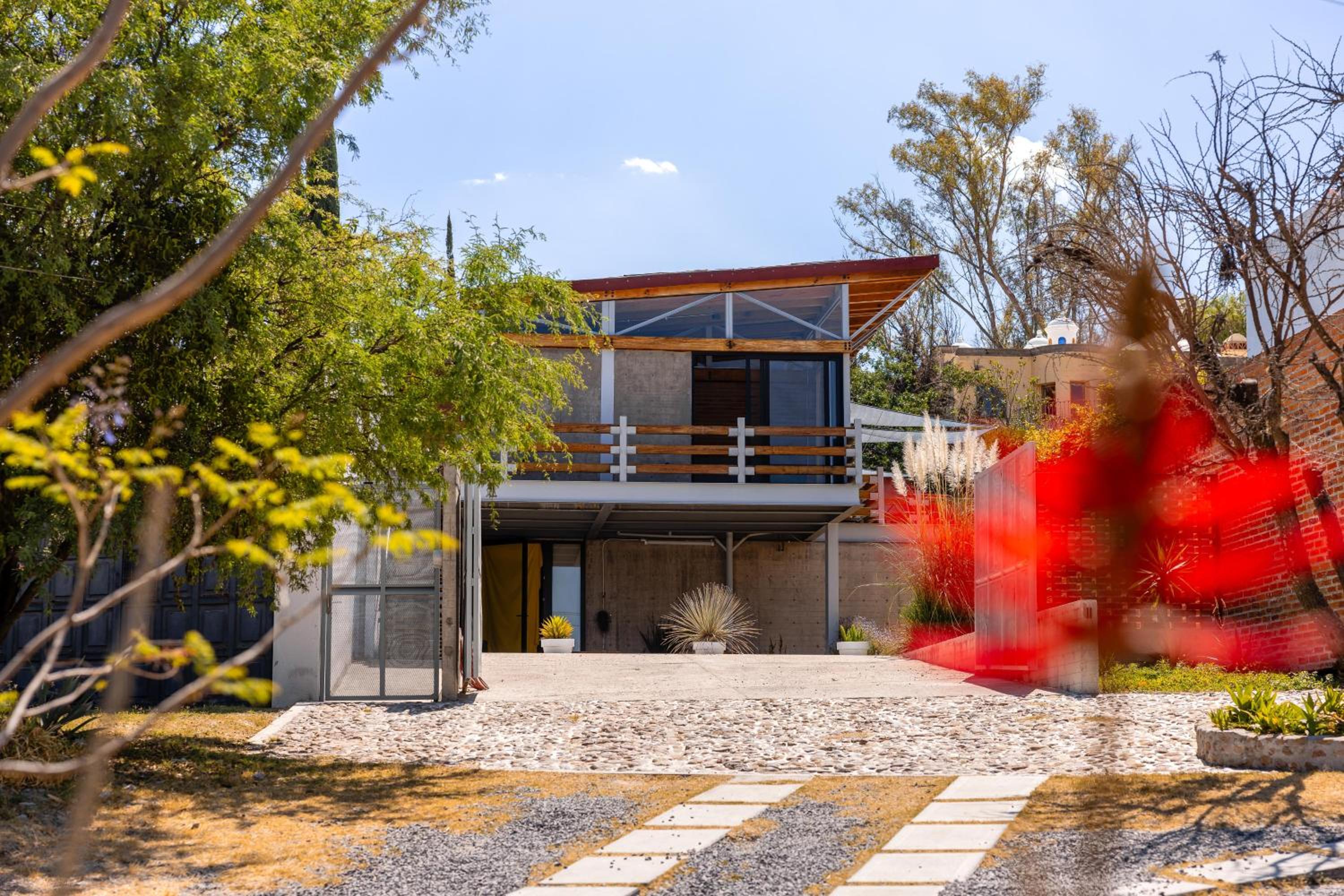 Two-Bedroom House - Photo 4
