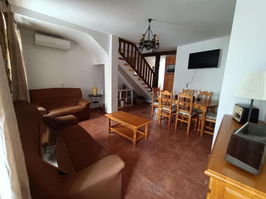 Casa de cuatro habitaciones