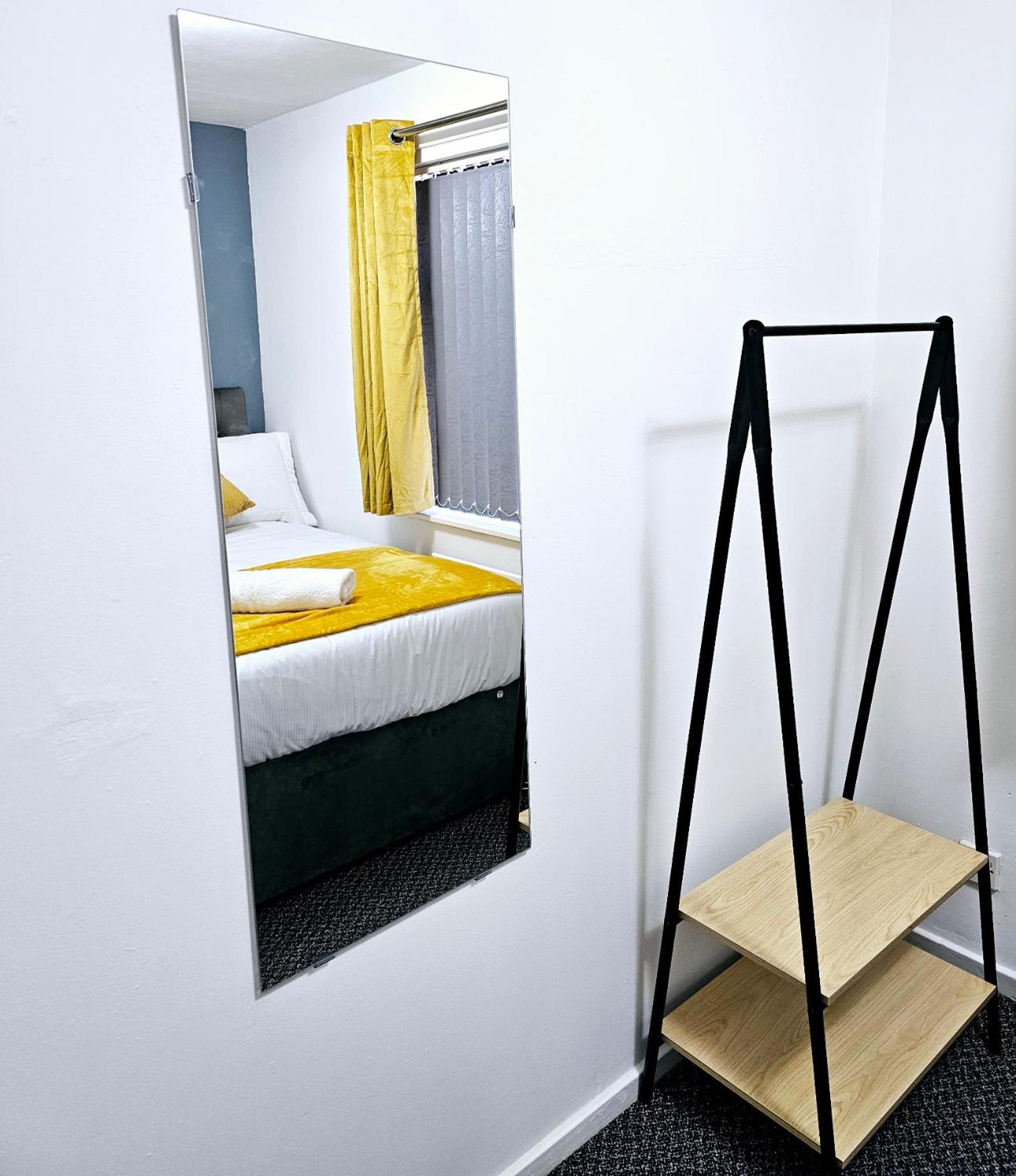 Three-Bedroom House photo 2
