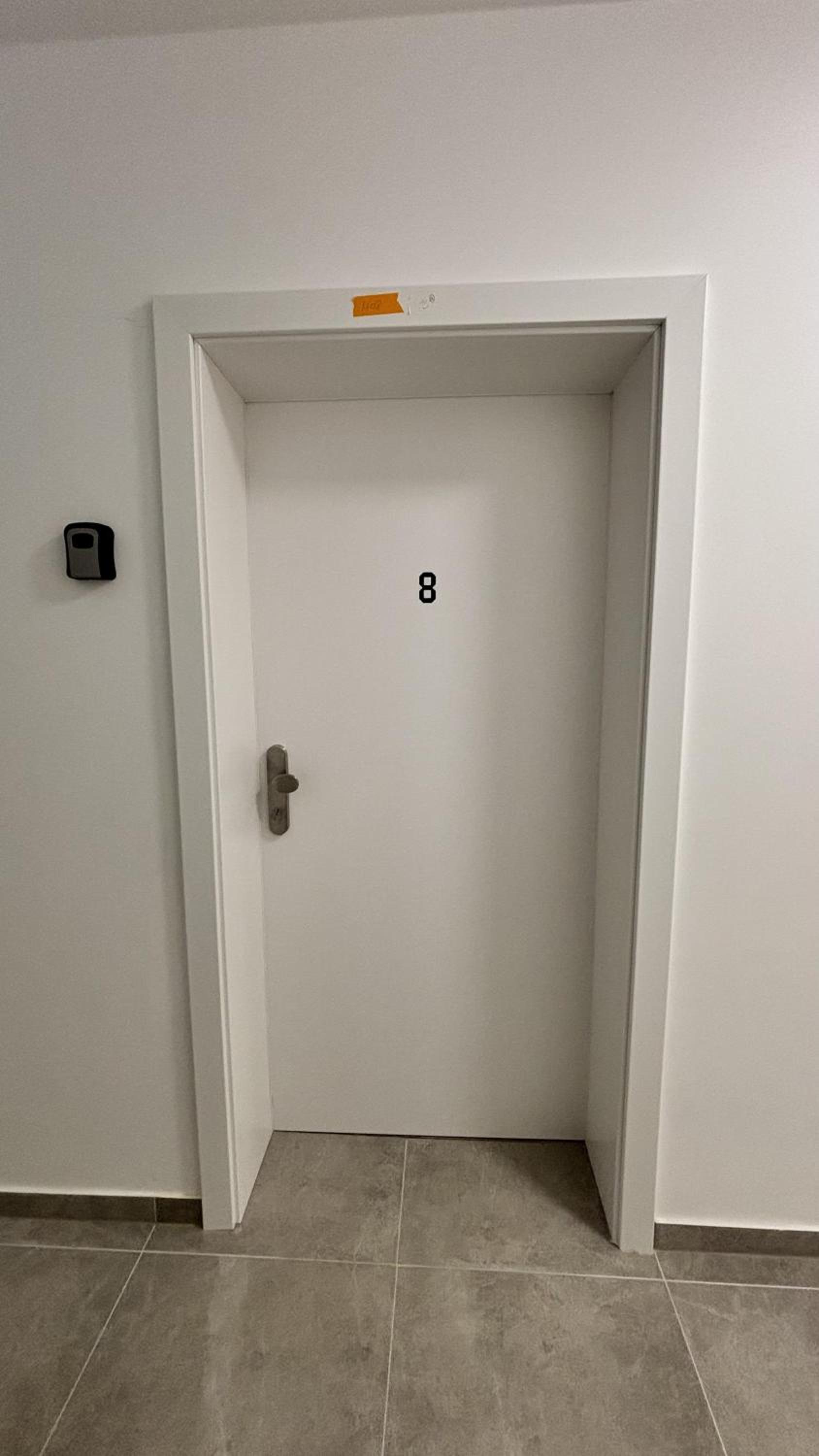 Double Room 8 photo 2