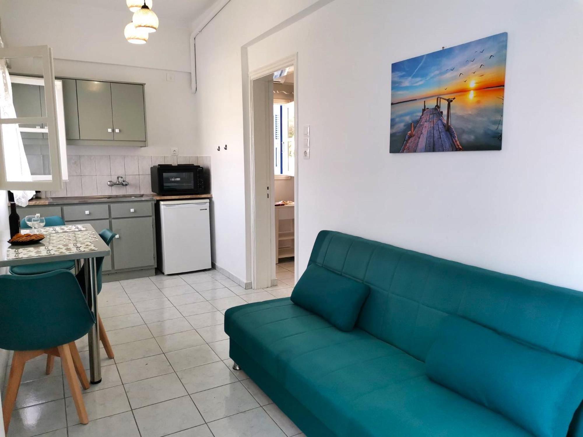 One-Bedroom Apartment photo 2