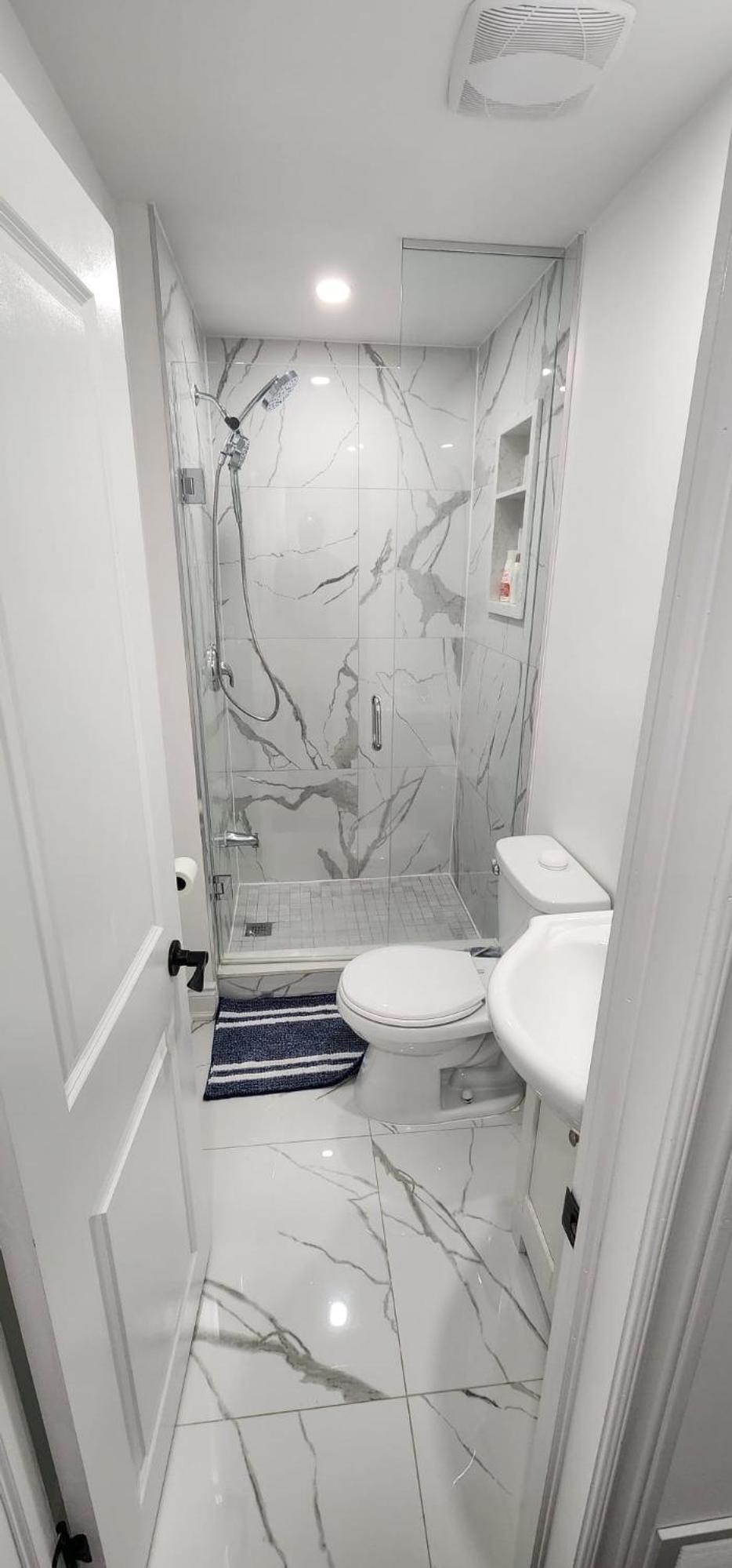 Family Room With Private Bathroom photo 3