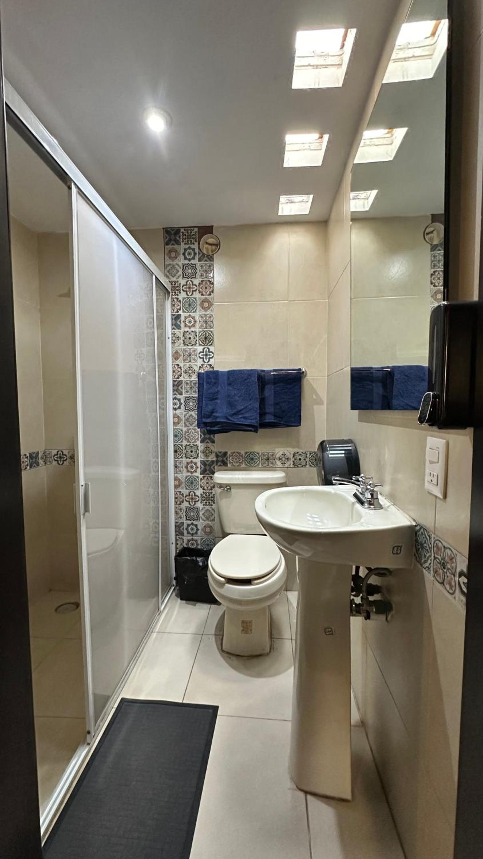 Budget Double Room - Photo 2