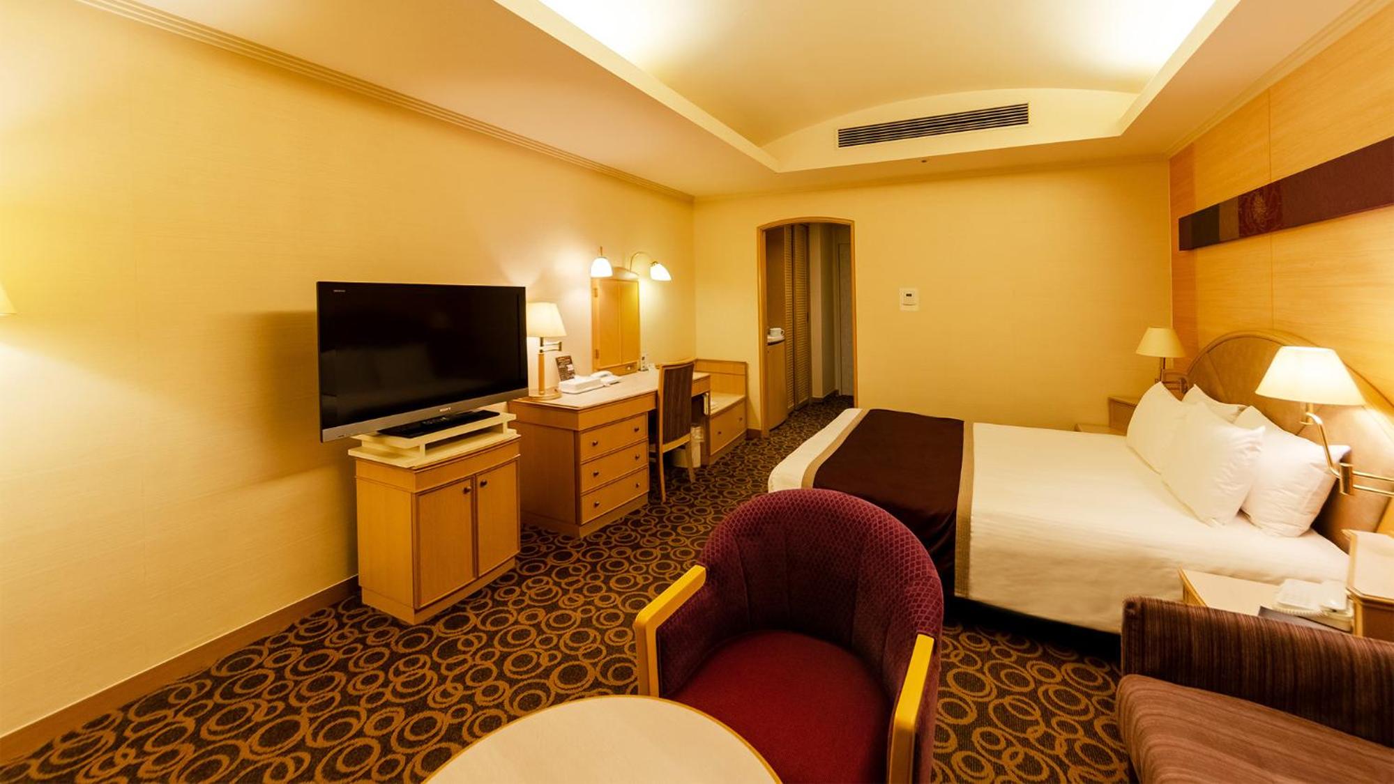 Double Room - Smoking photo 2