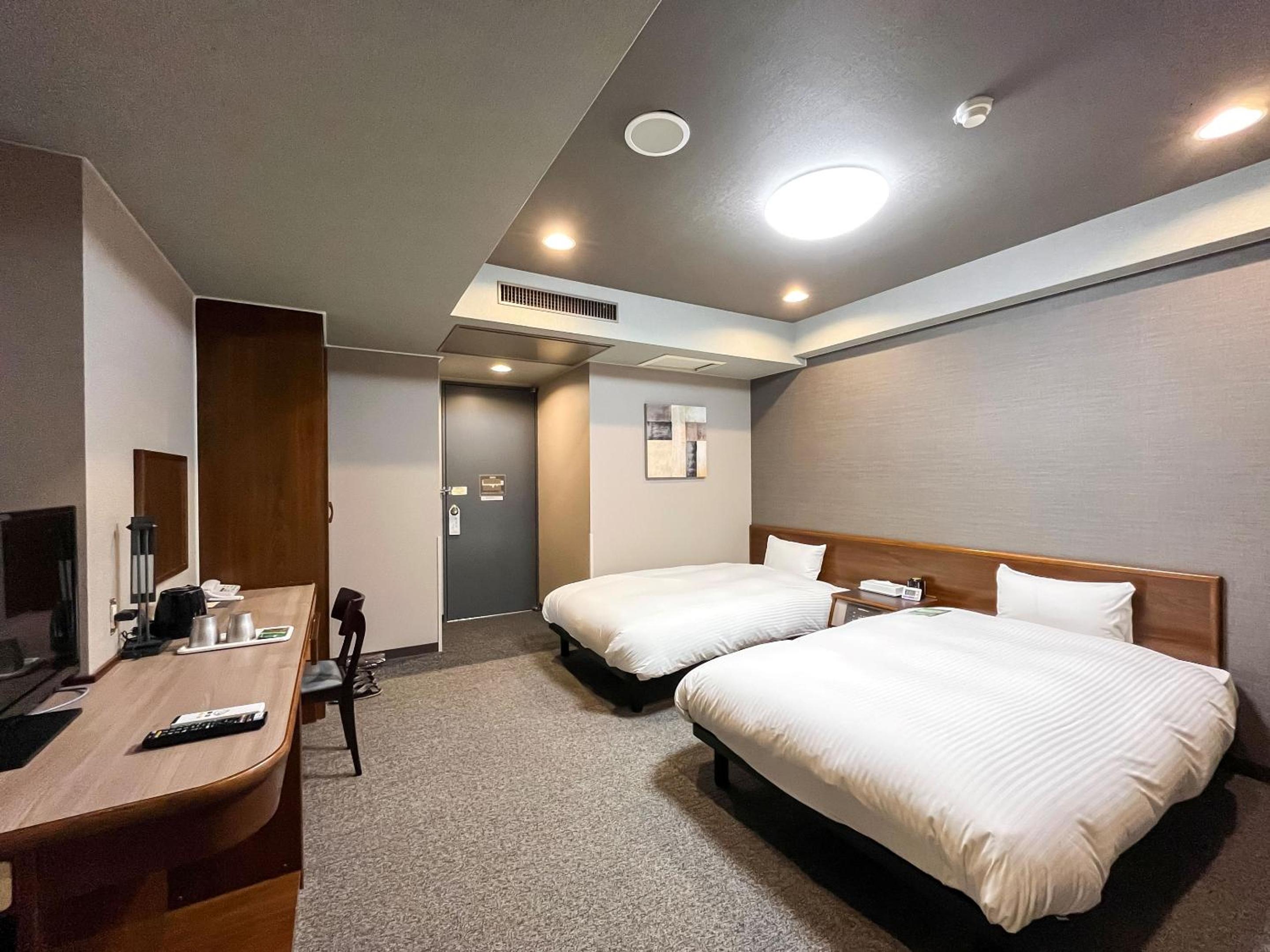 Twin Room - Smoking - Photo 1