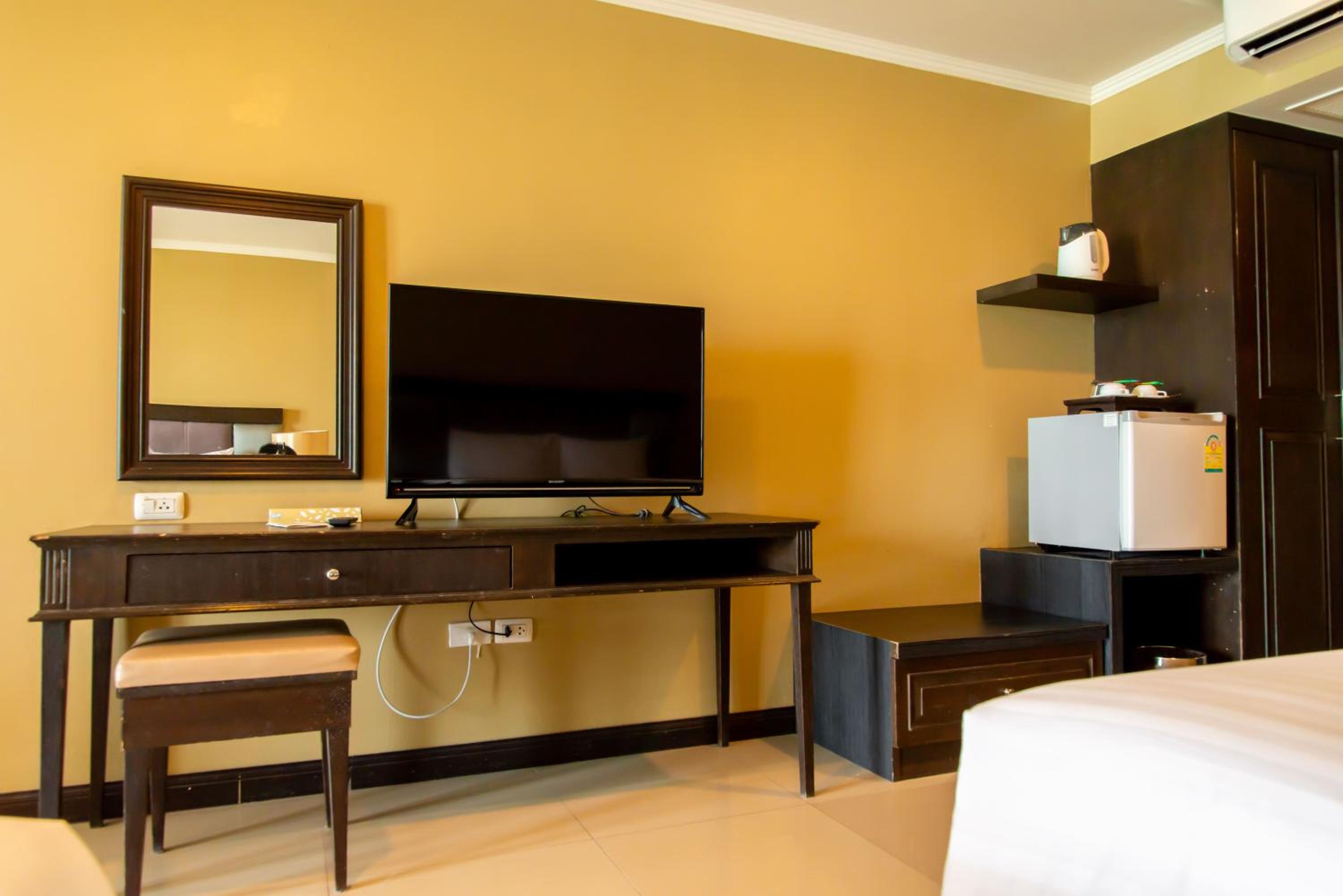 Pavilion Double Room - Royal Wing - Photo 16