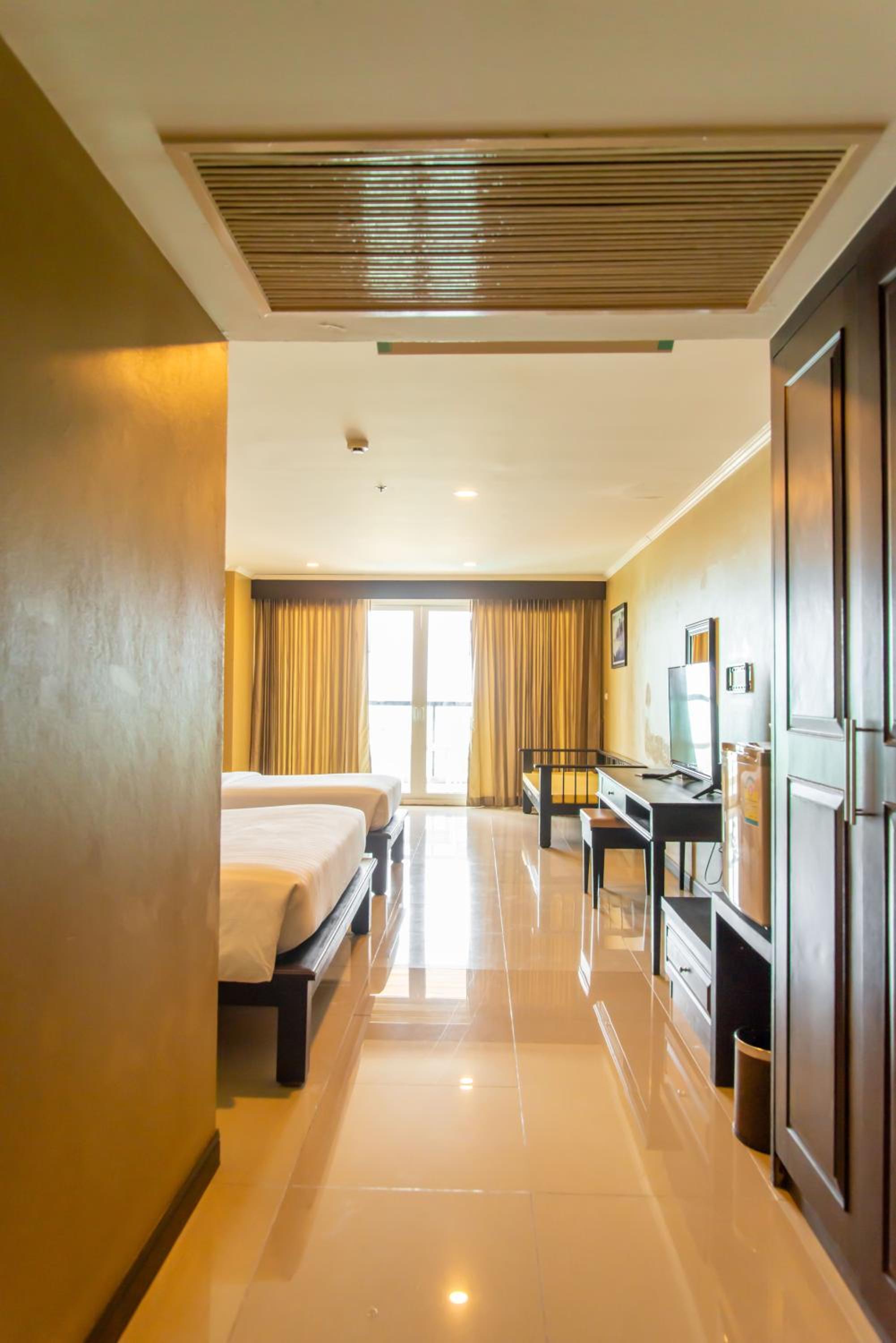 Pavilion Double Room - Royal Wing - Photo 6