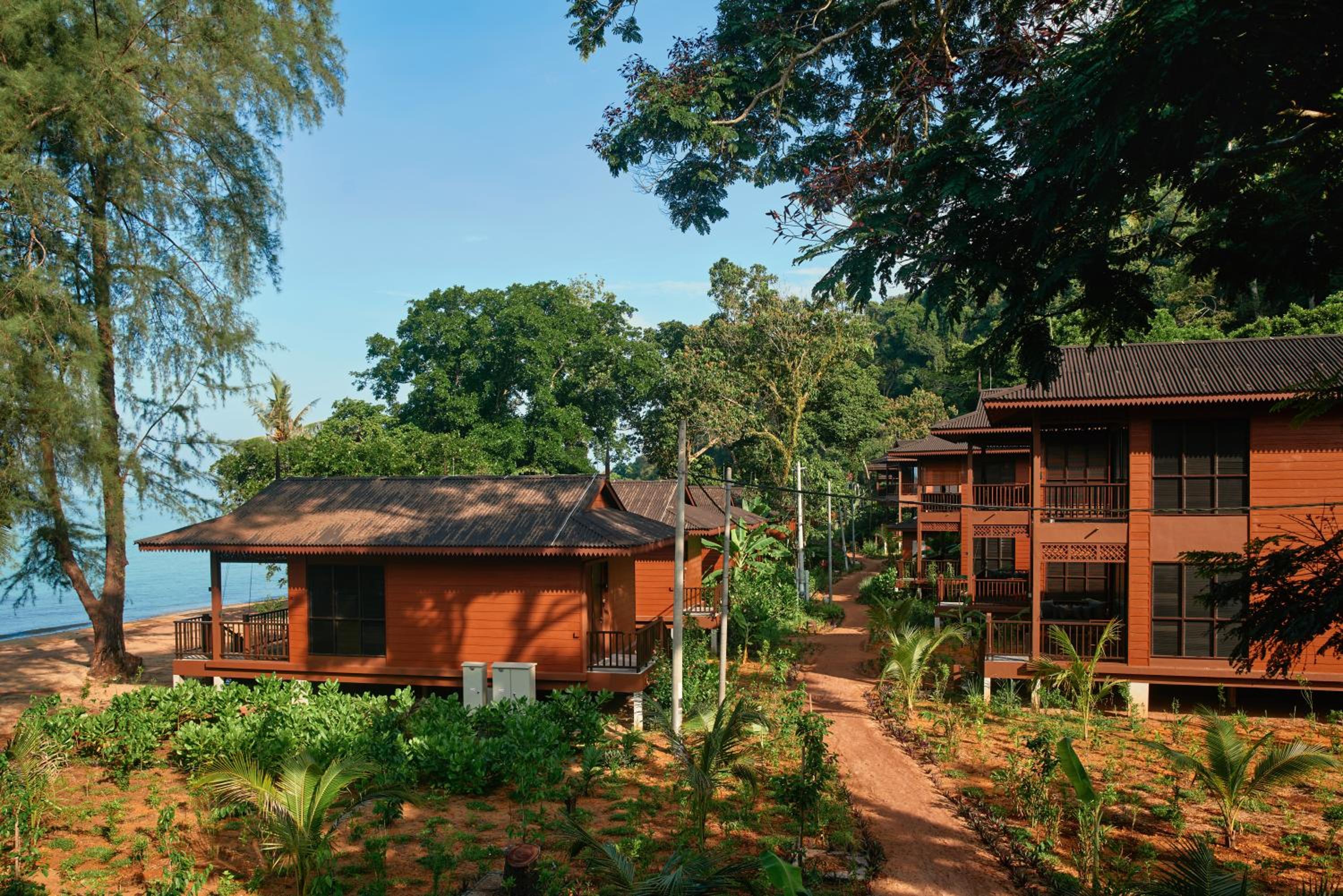 Deluxe Bungalow King - Photo 1