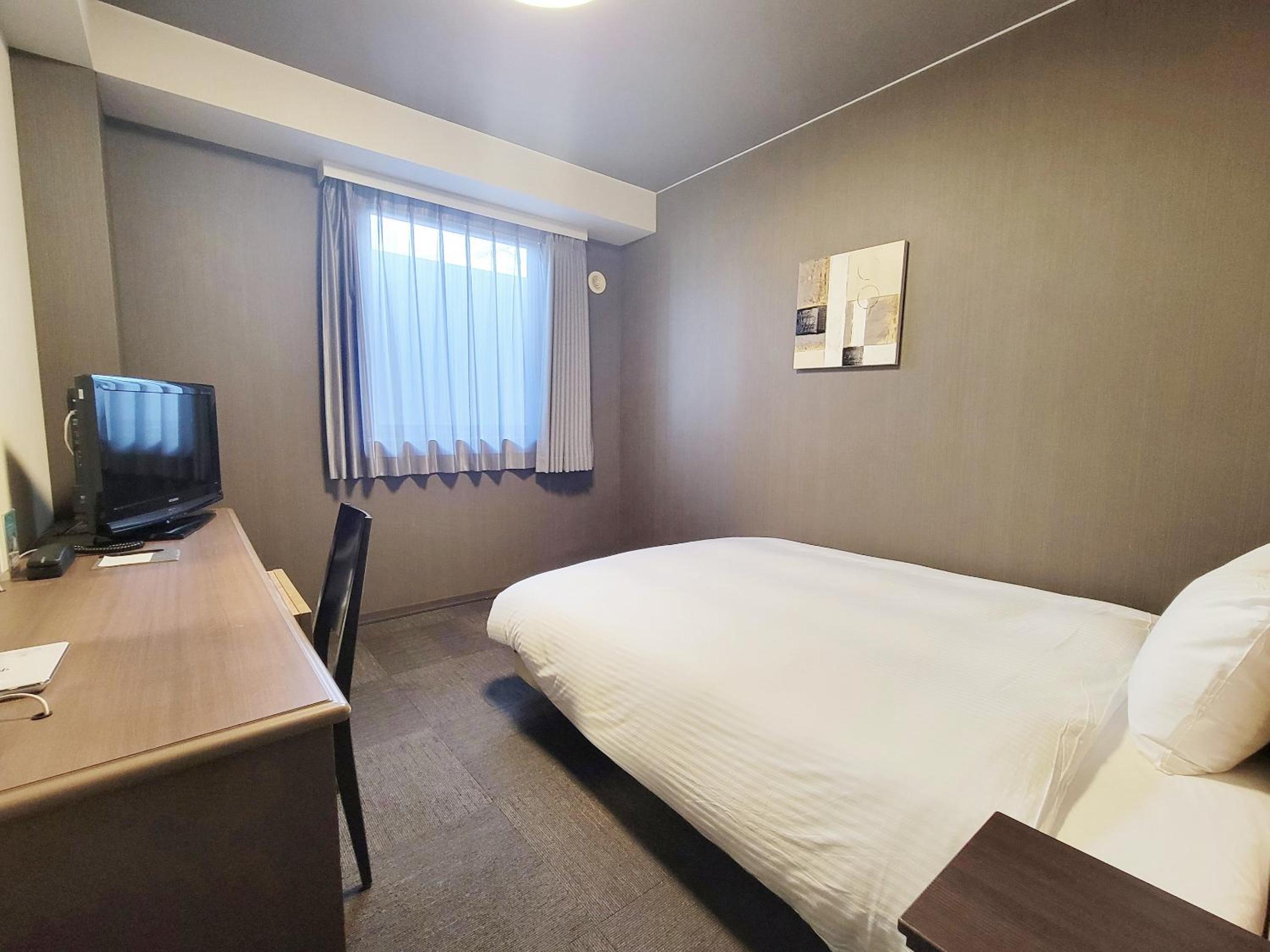 Single Room - Non-Smoking - Main Building