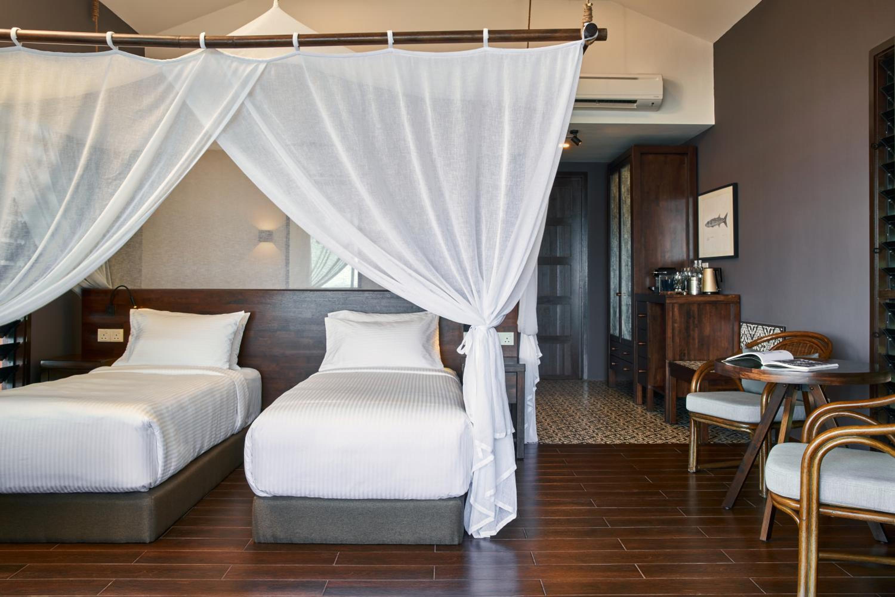 Deluxe Bungalow Twin - Photo 1