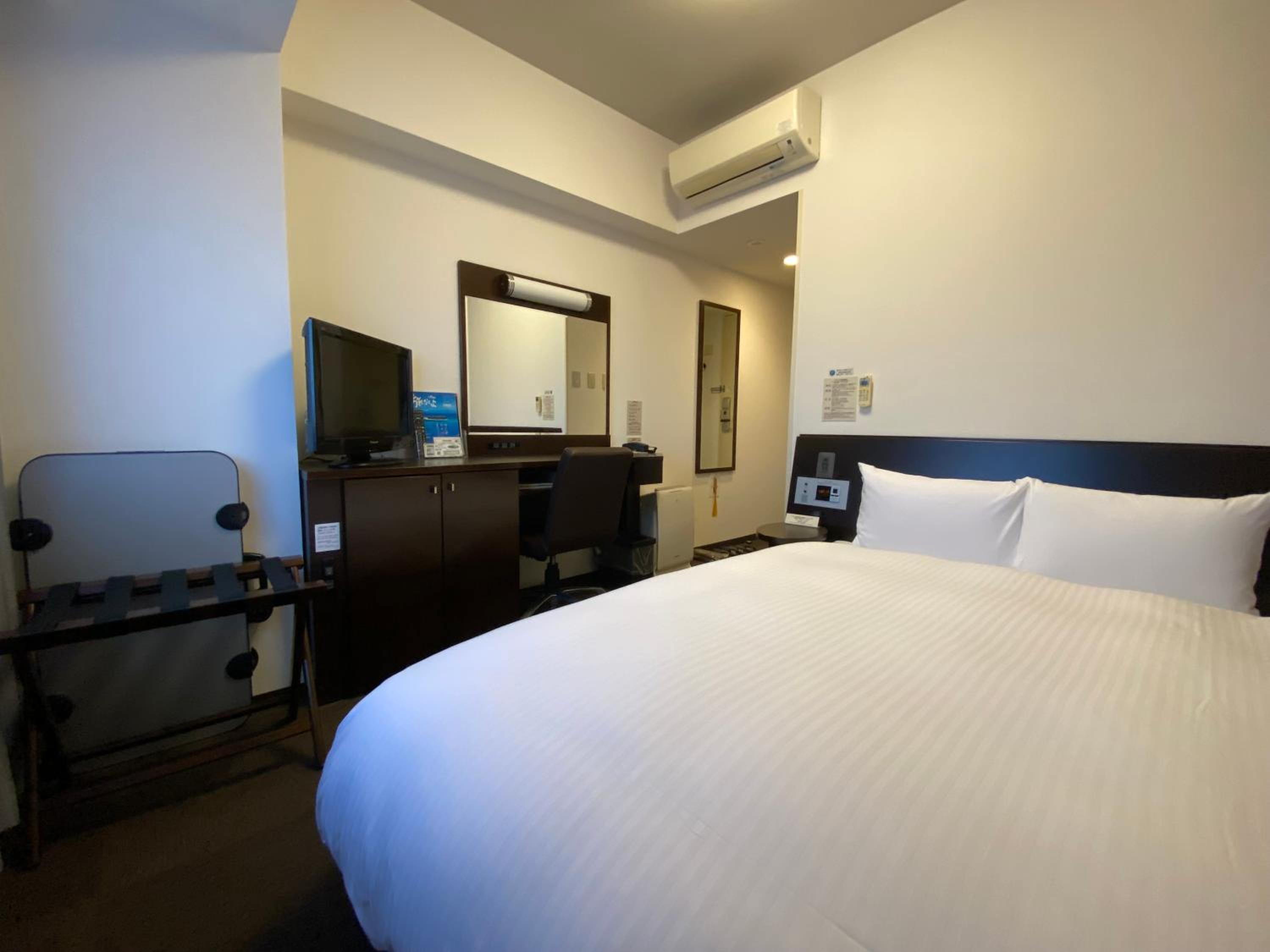 Comfort Double Room with Small Double Bed - Non-Smoking - Photo 1