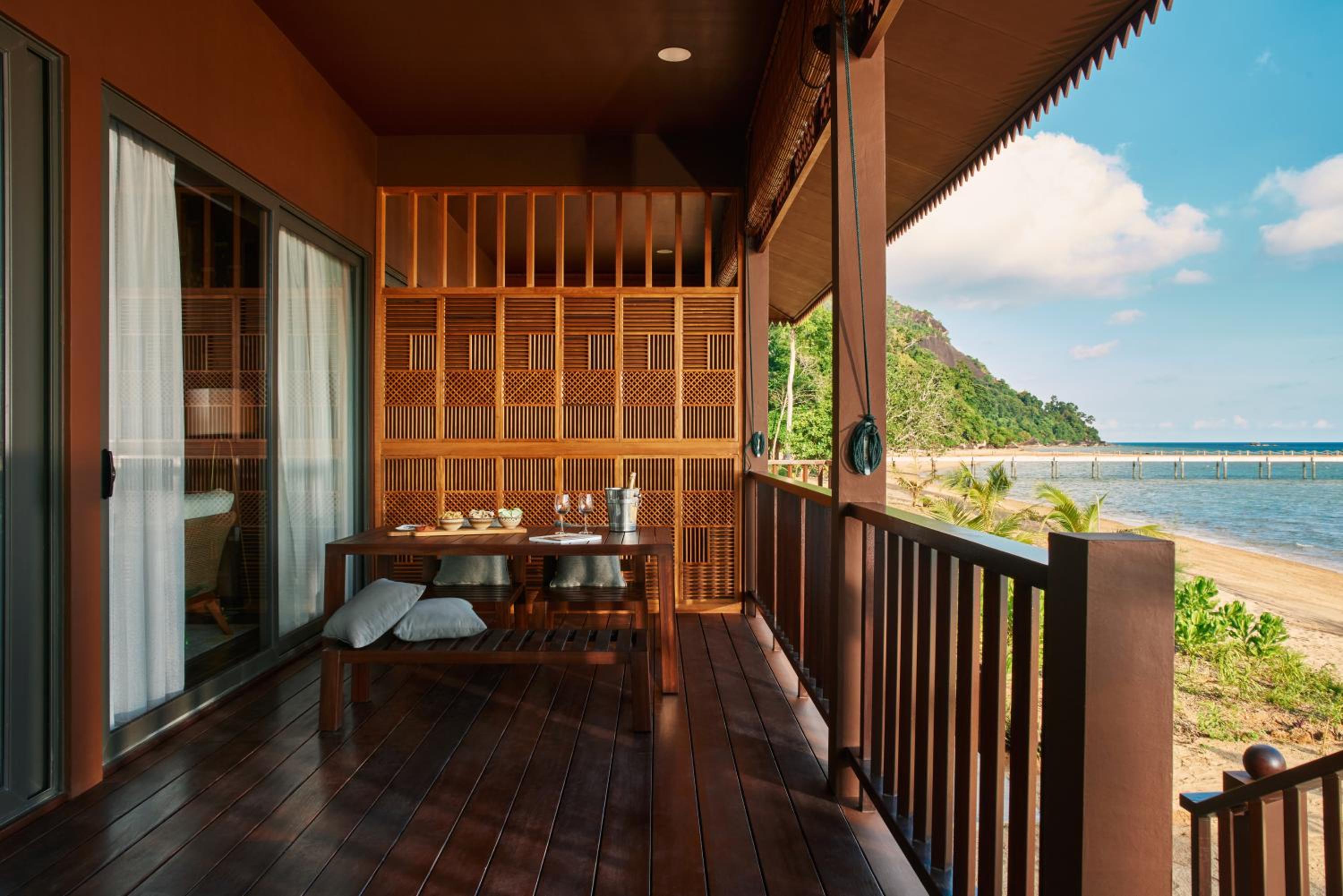 Beachhouse Suite photo 2