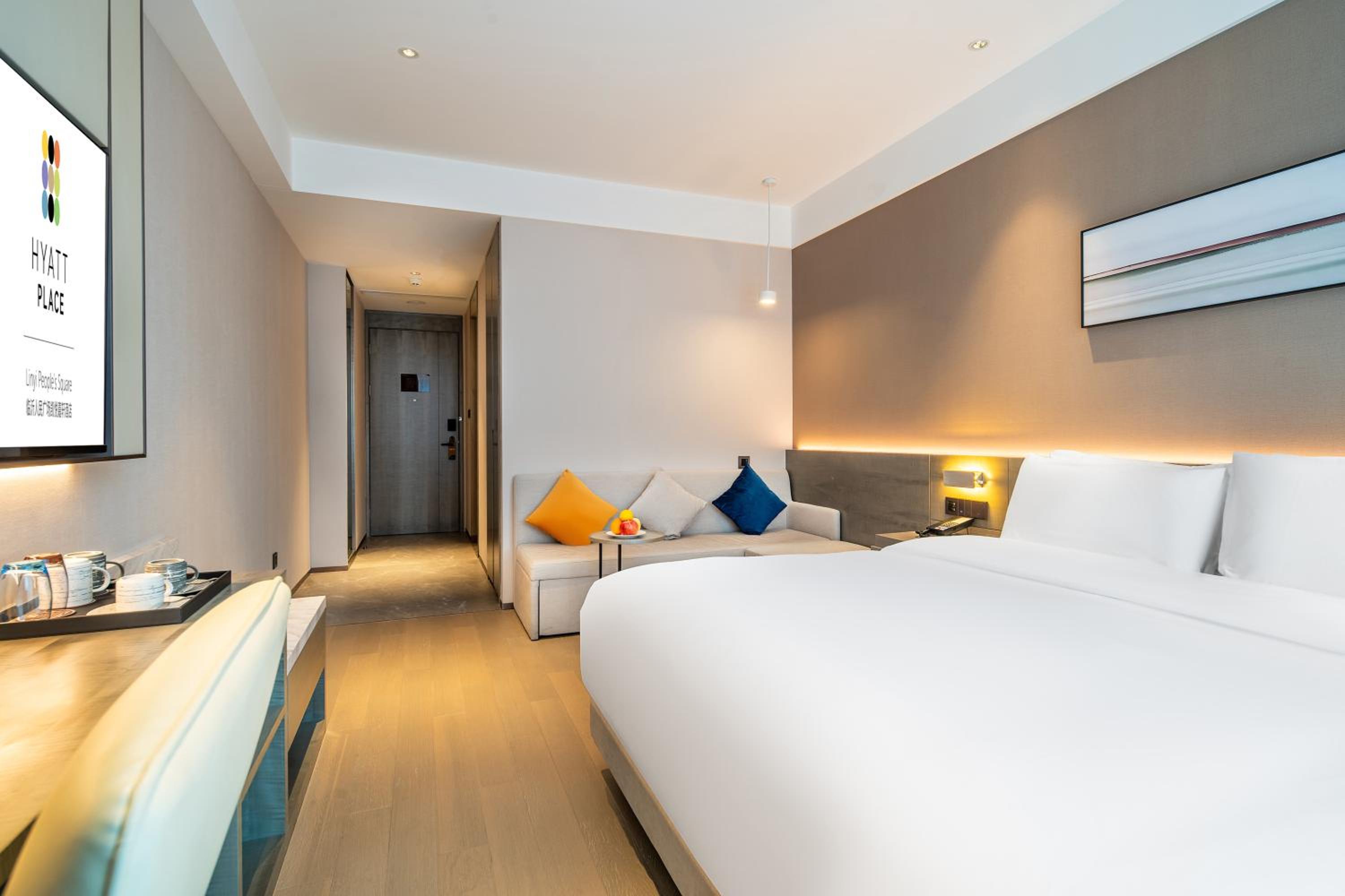 King Room with Sofa Bed and City View photo 3