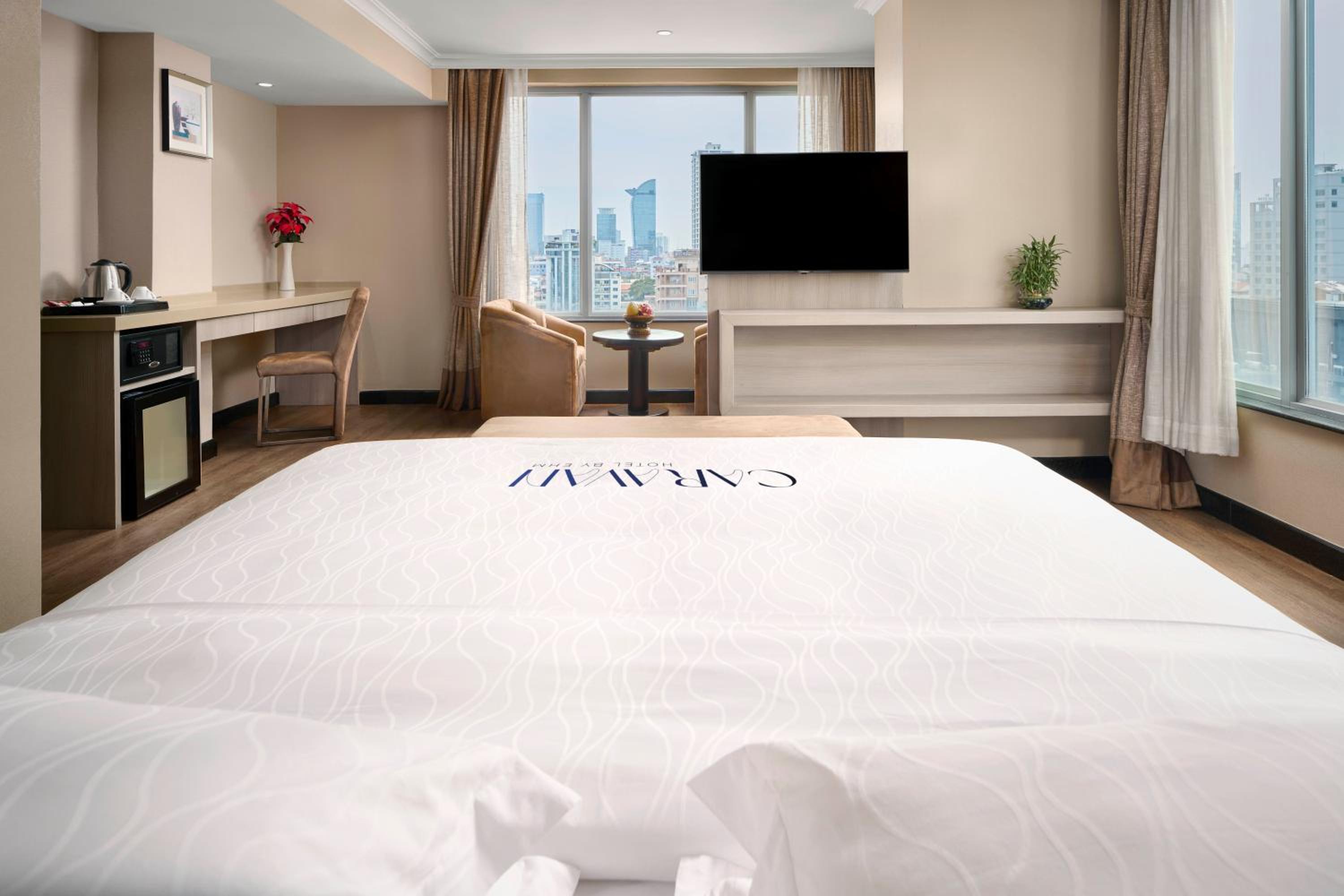 Deluxe King Room - Photo 3