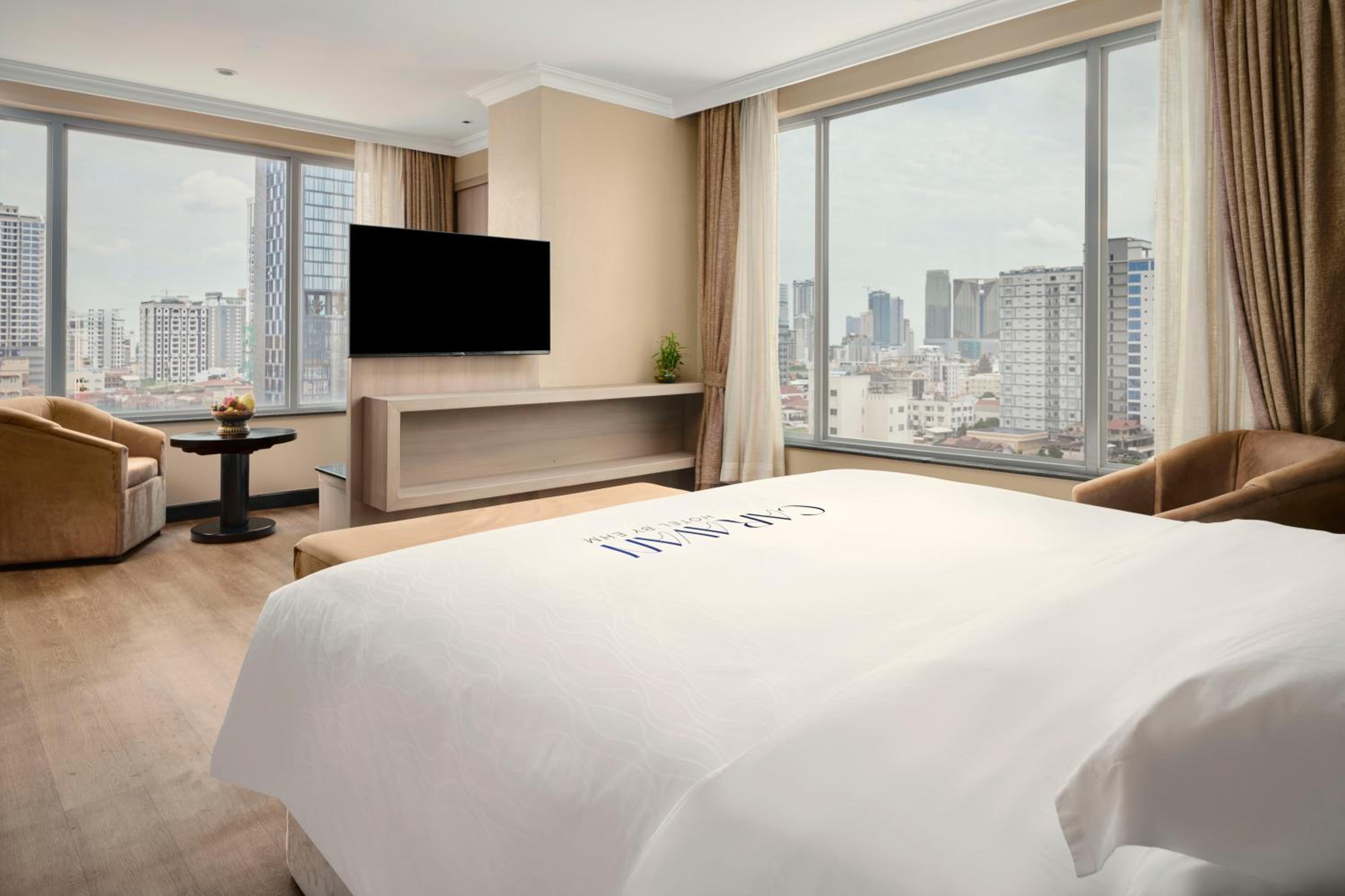 Deluxe King Room - Photo 1