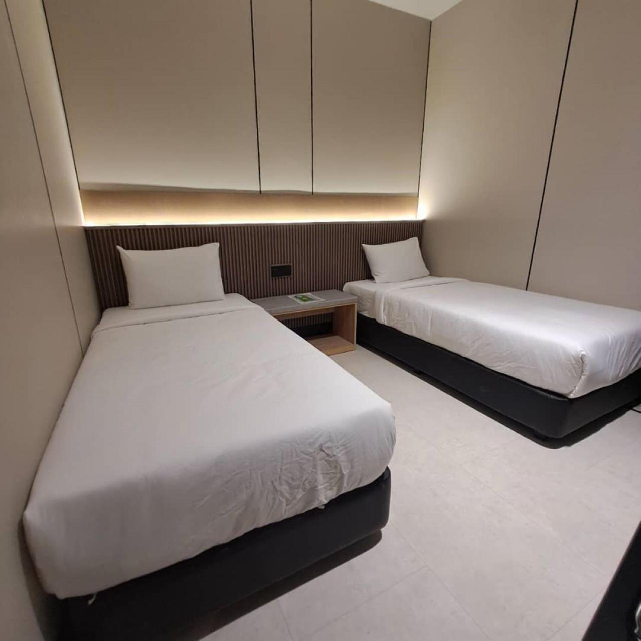 Deluxe Twin Room - Photo 2