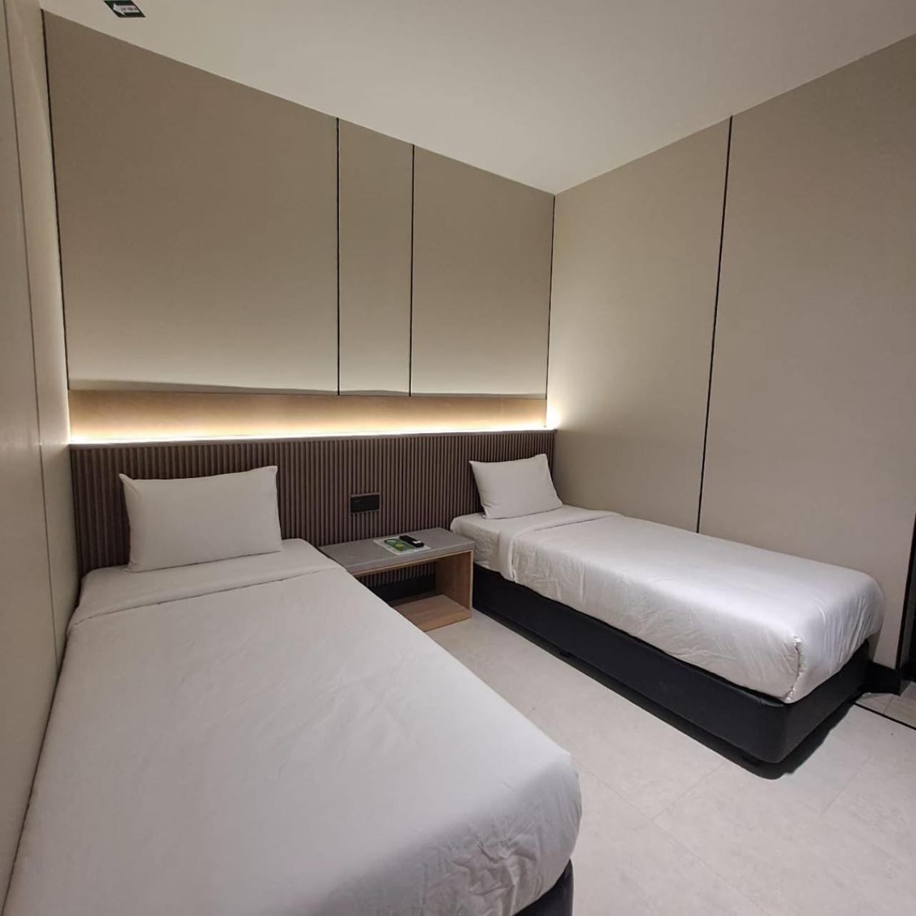 Deluxe Twin Room - Photo 1