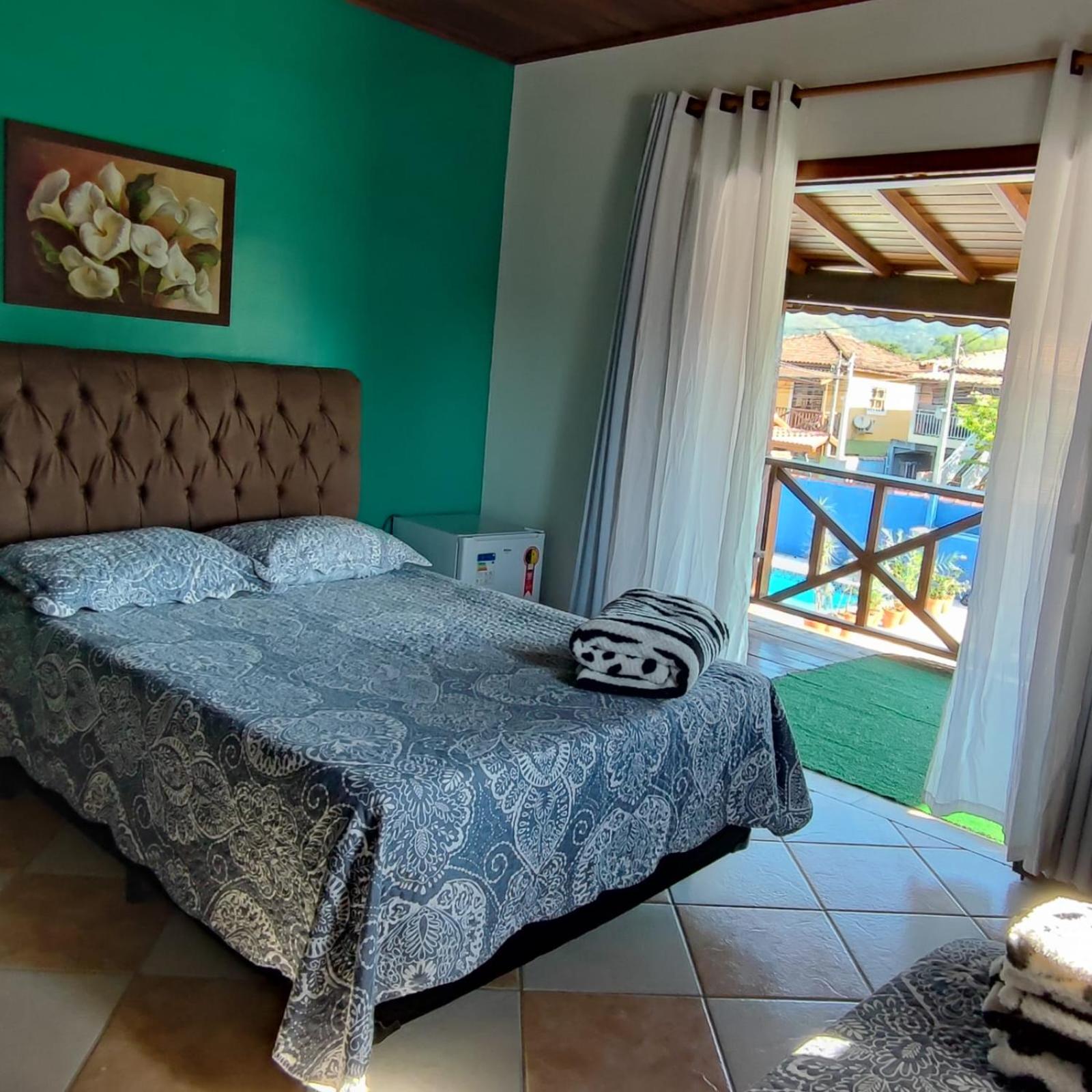 Double Room with Pool View photo 3