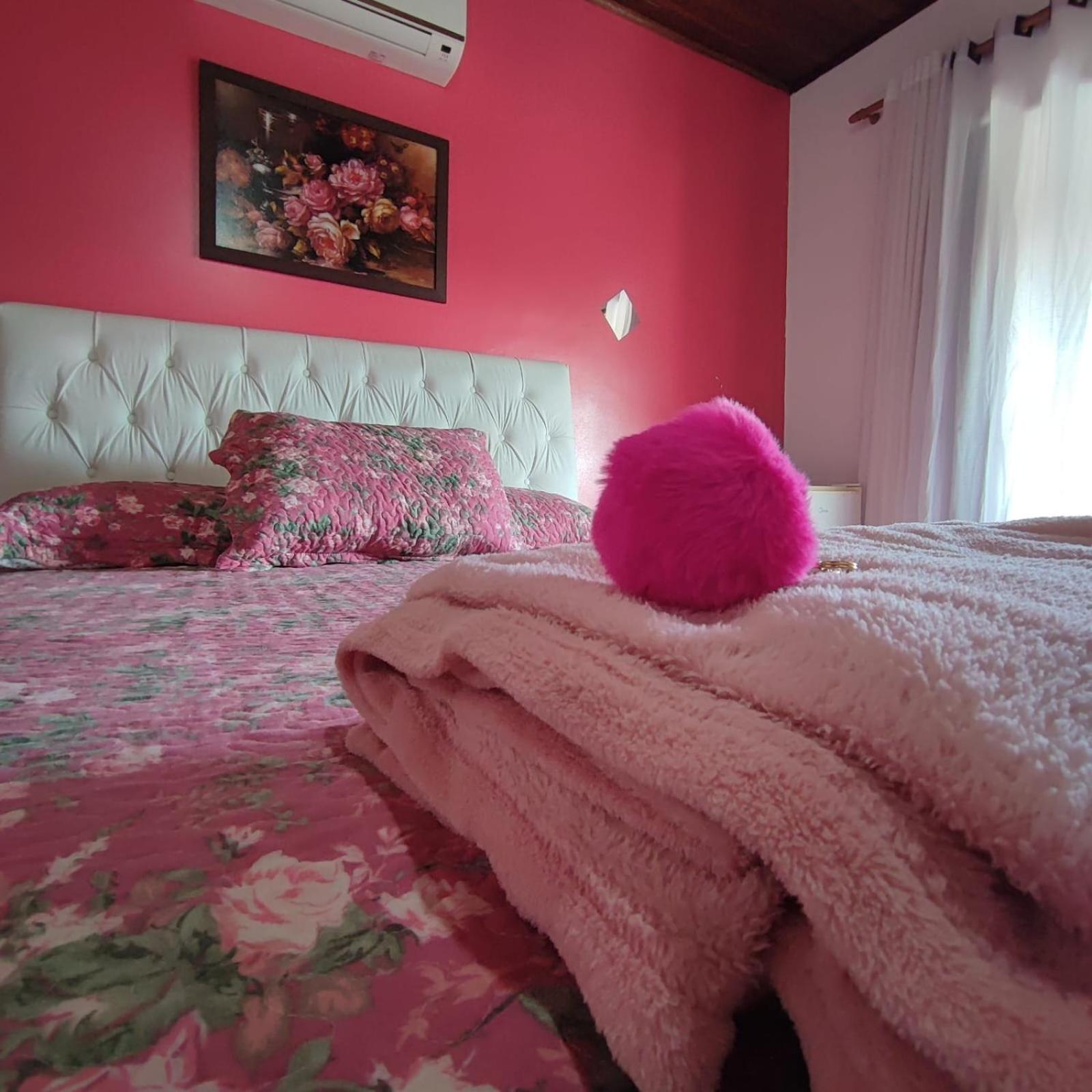 Double Room with Pool View photo 3