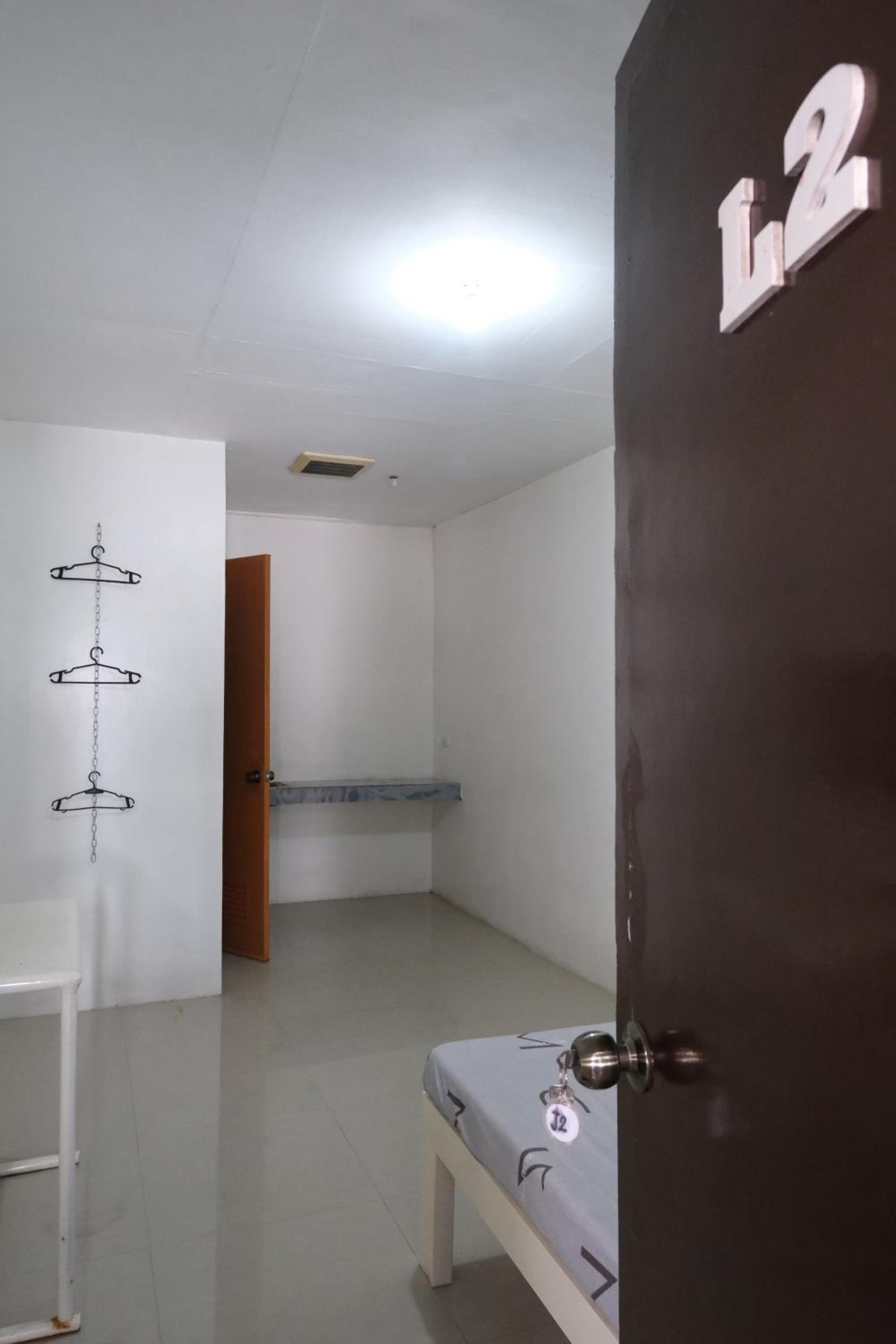 Economy Double Room - Photo 23